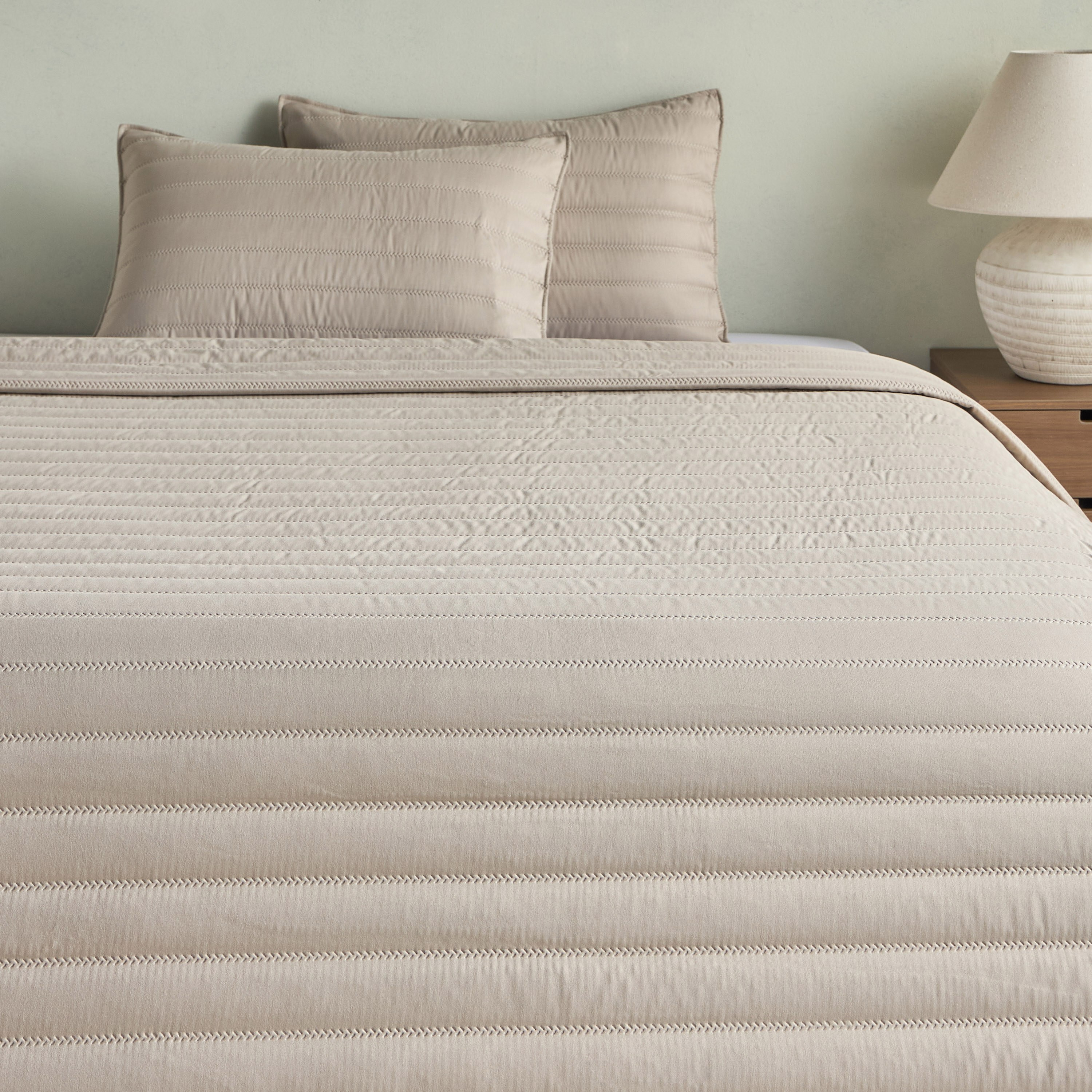 Eva Quilted 2-Piece Full Bedspread Set - 160x240 cm-household-bedding-comfortersandbedspreads-bedspreads-image-2