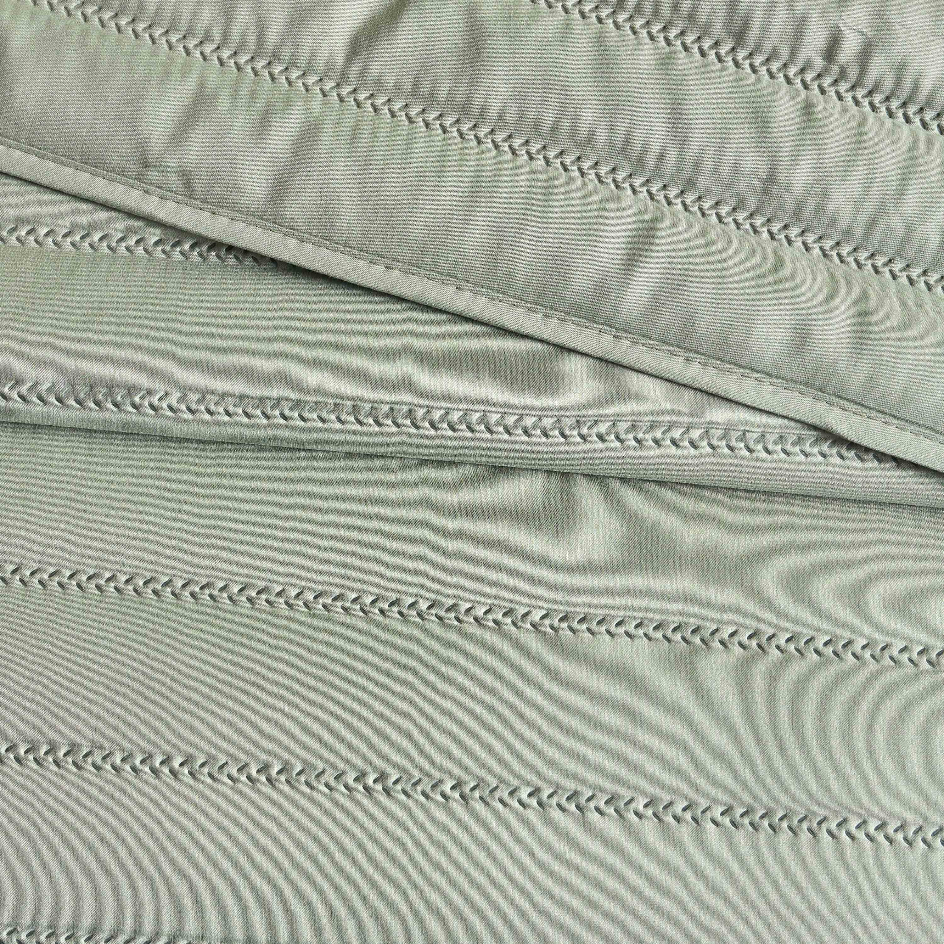 Eva Quilted 3-Piece King Bedspread Set - 240x260 cm-household-bedding-comfortersandbedspreads-bedspreads-image-4