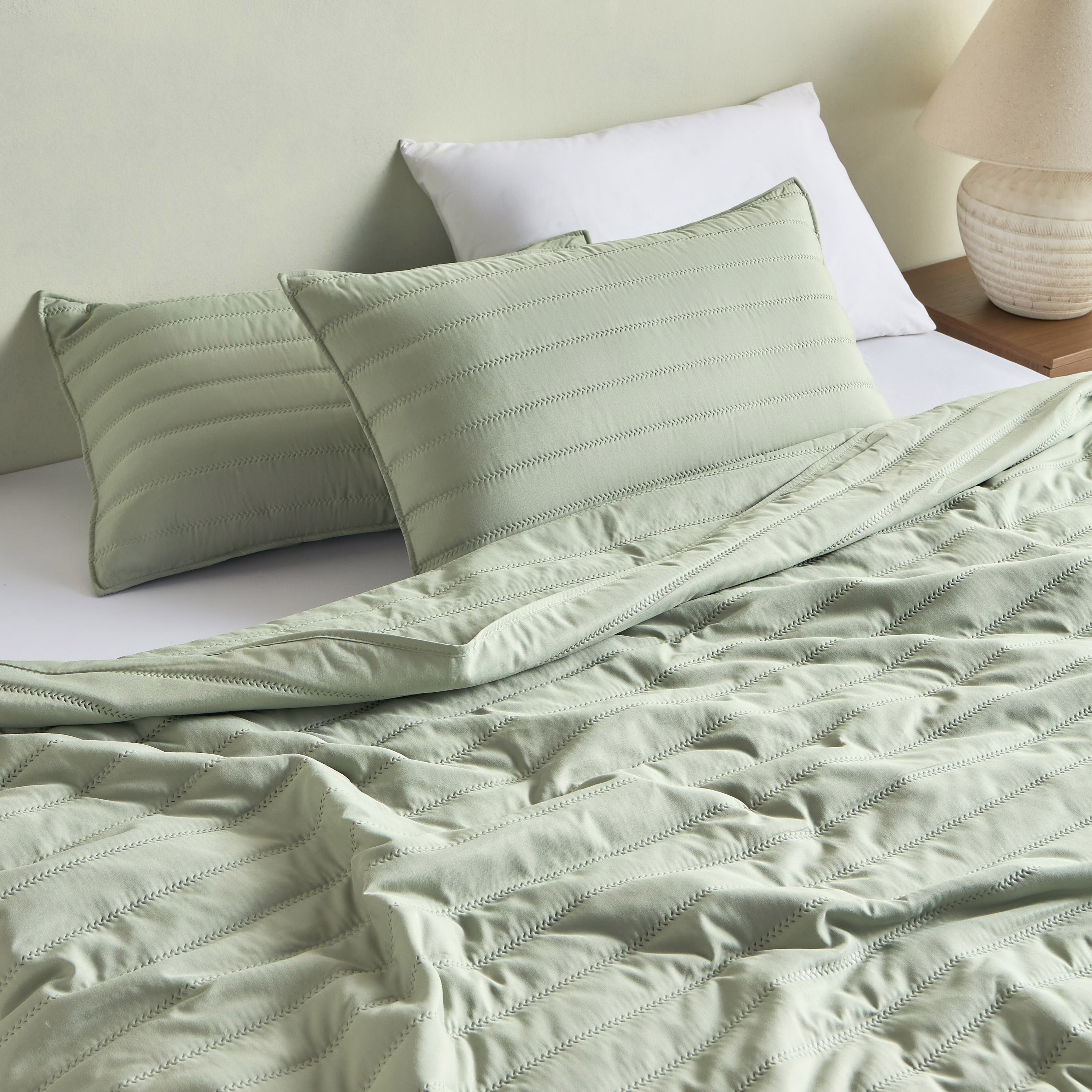 Eva Quilted 3-Piece King Bedspread Set - 240x260 cm-household-bedding-comfortersandbedspreads-bedspreads-image-5