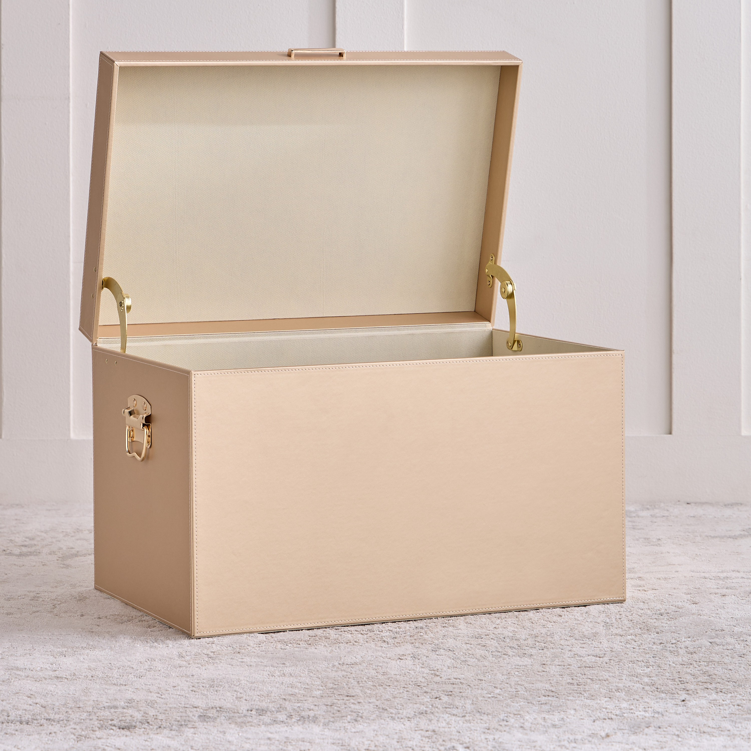 Christopher Storage Trunk - 54x35x35 cm-household-storage-storagesolutions-trunks-image-2