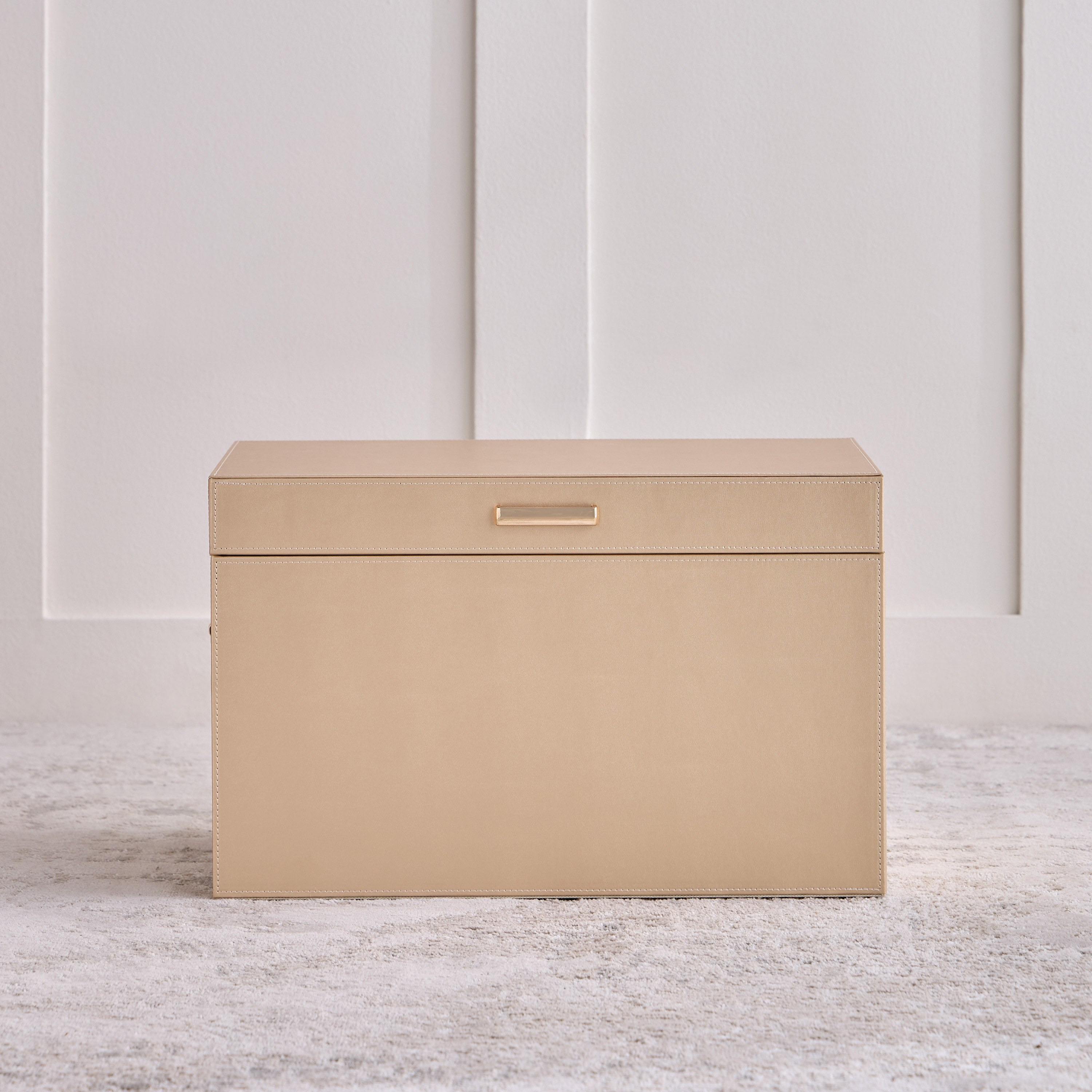 Christopher Storage Trunk - 48x30x30 cm-household-storage-storagesolutions-trunks-image-3