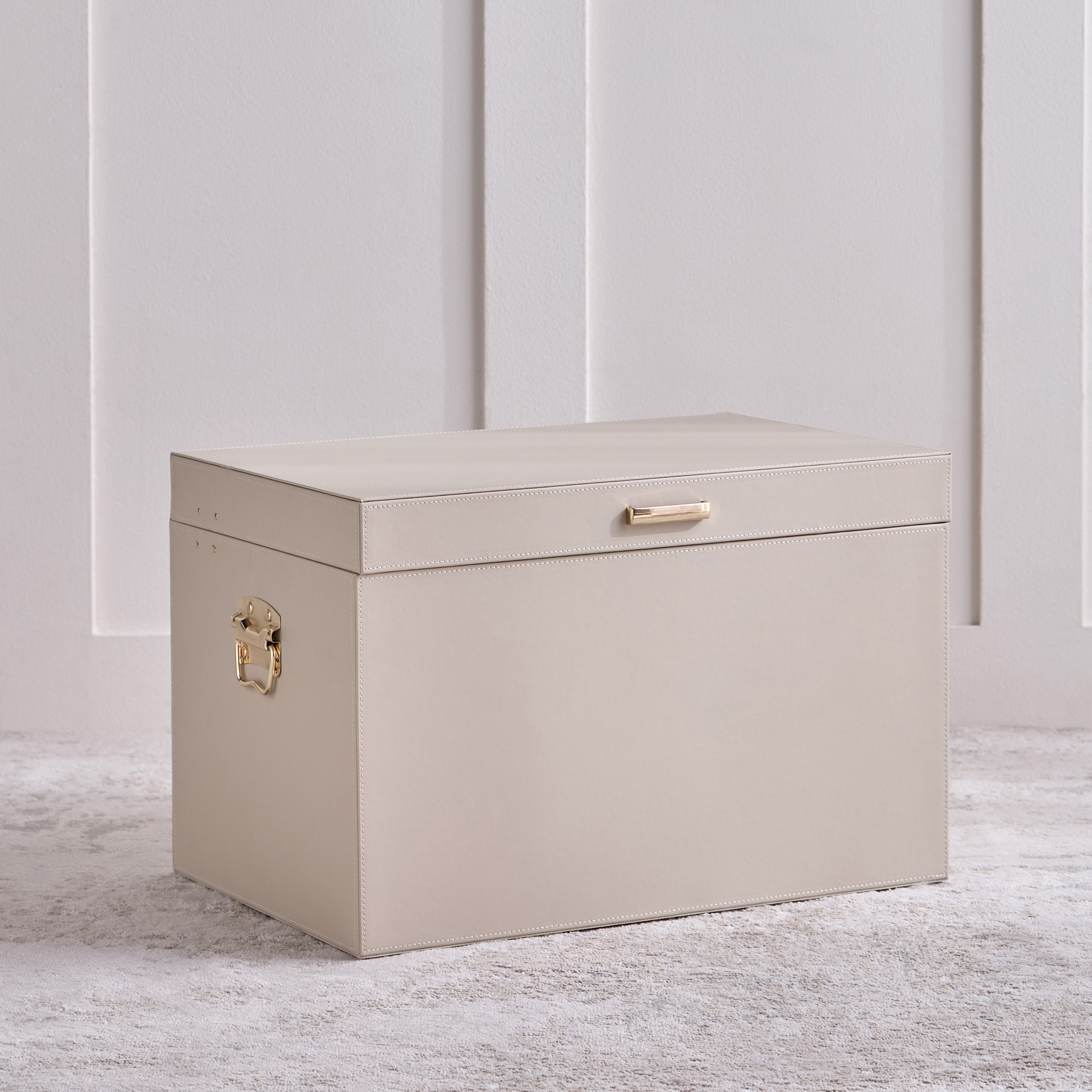 Christopher Storage Trunk - 54x35x35 cm-household-storage-storagesolutions-trunks-image-1