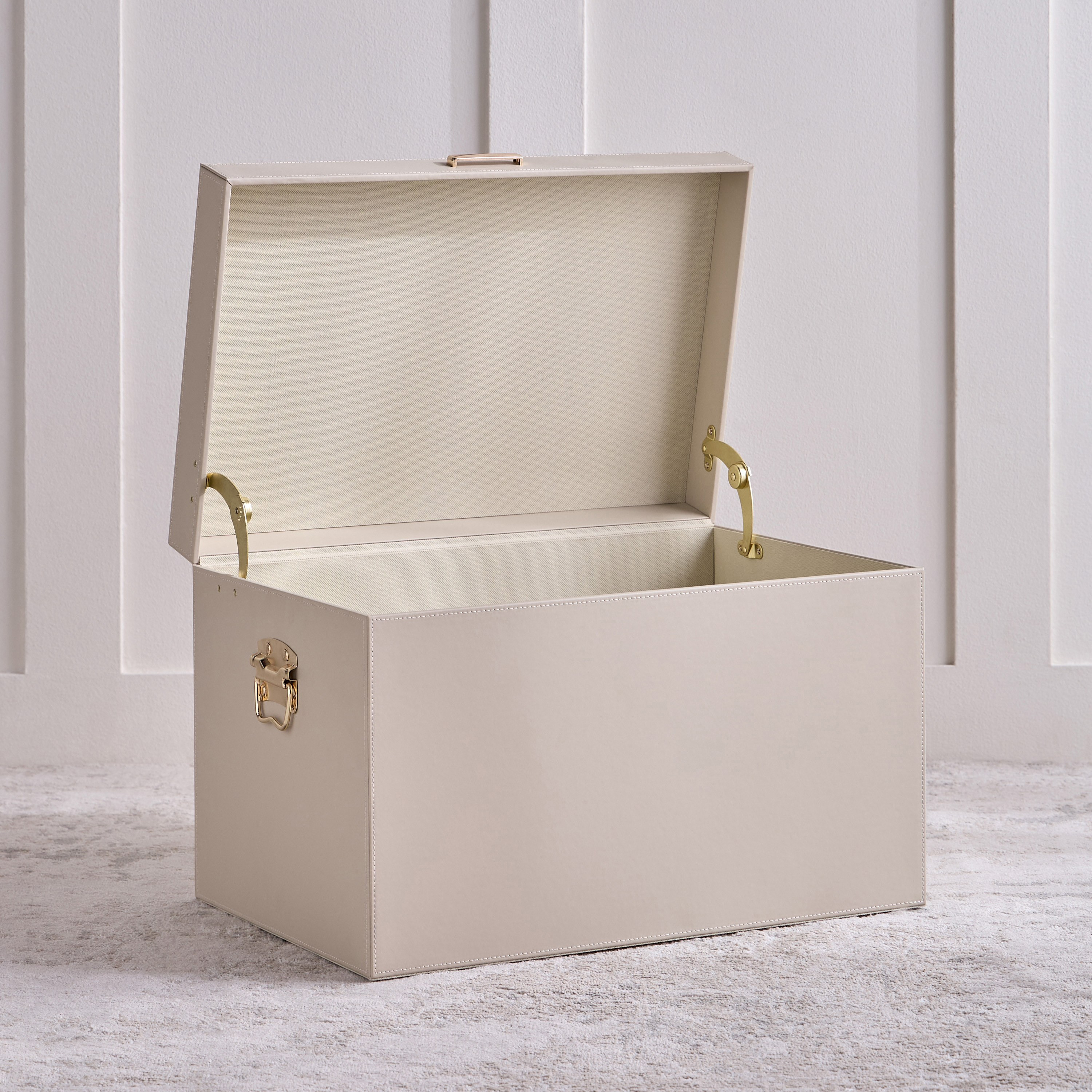 Christopher Storage Trunk - 54x35x35 cm-household-storage-storagesolutions-trunks-image-2