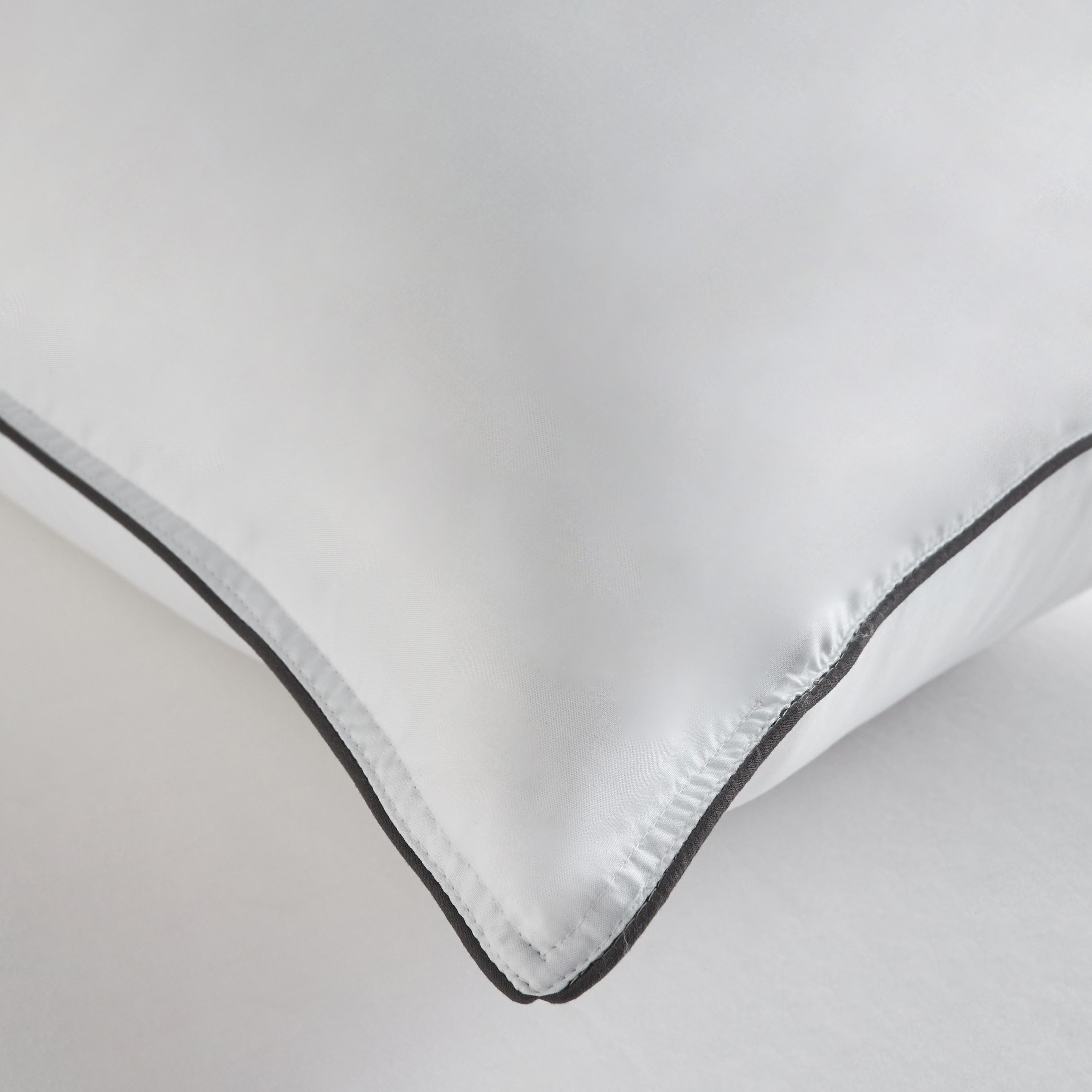 Harmony Down Alternative 1-Piece King Pillow - 50x90 cm-household-bedding-pillows-image-2