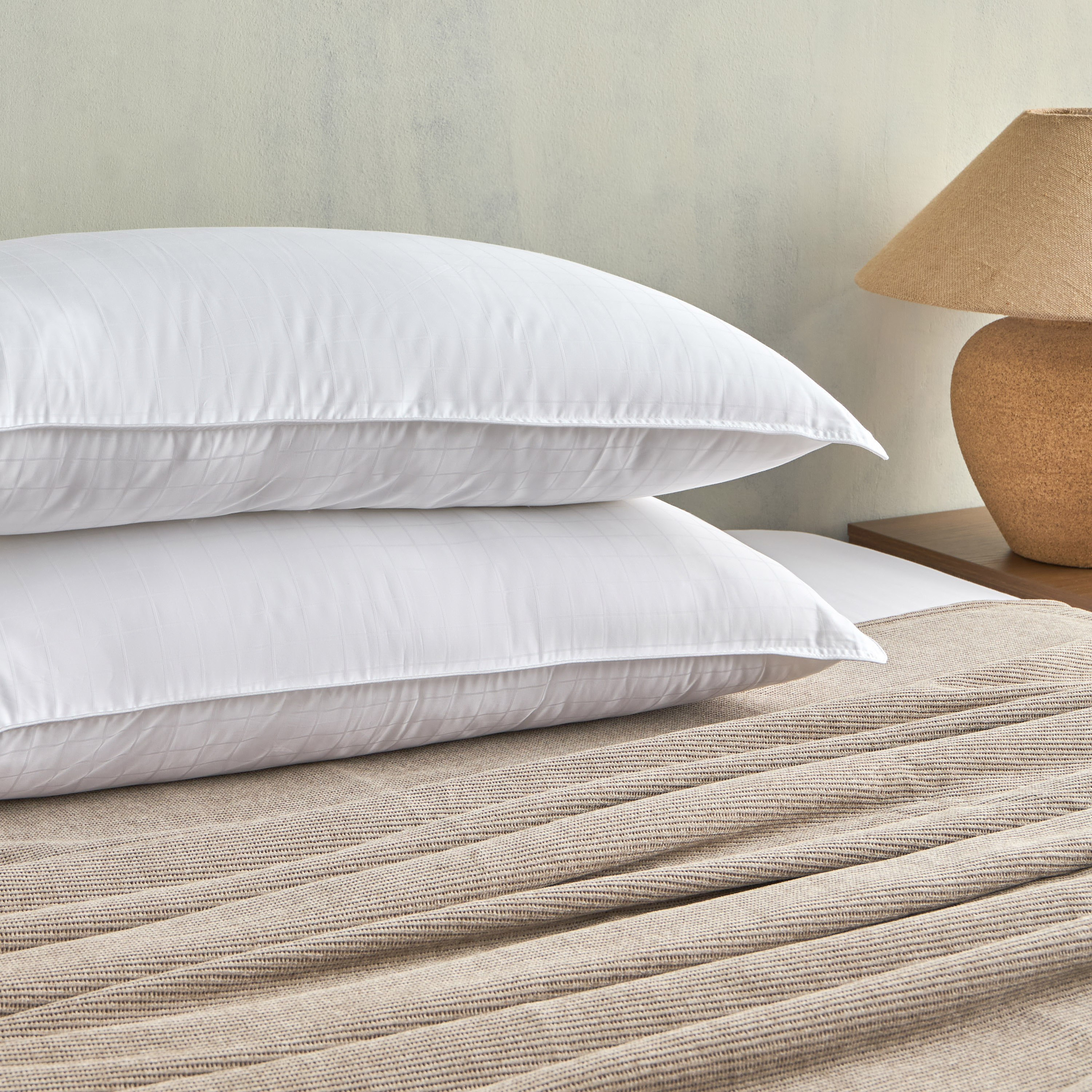 Indulgence Down Alternative 1-Piece King Pillow - 50x90 cm-household-bedding-pillows-image-3