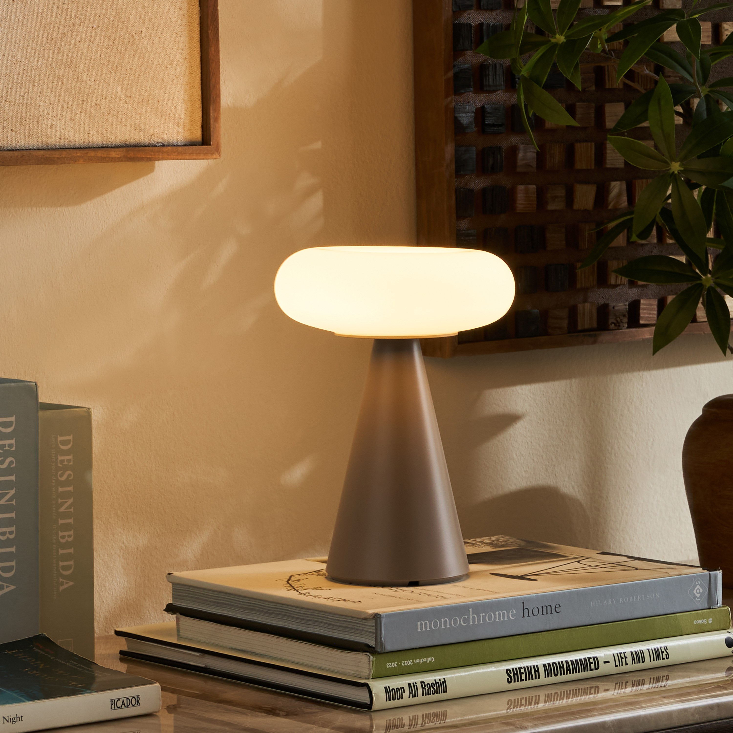 مصباح طاولة ليد قابل للشحن بيو أس بي - هازيرا - 21 سم-household-lighting-decorativelighting-noveltylights-image-5