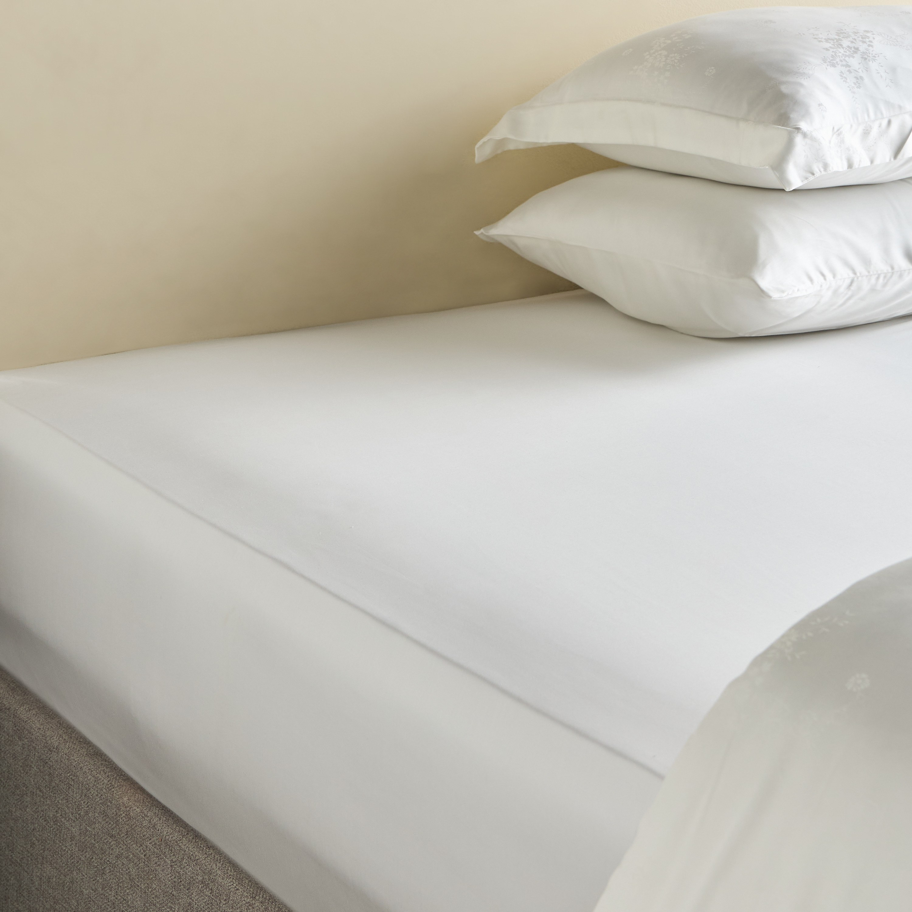 Airsoft Disty Tencel Lyocell Jacquard 6-Piece Queen Comforter and Sheet Set - 200x240 cm-household-bedding-comfortersandbedspreads-bedinabag-image-5