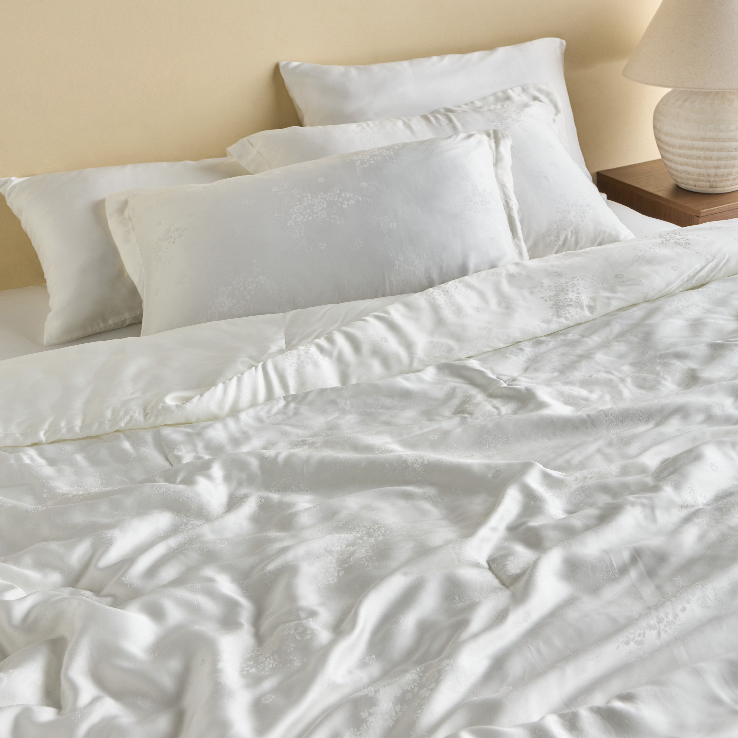 Airsoft Disty Tencel Lyocell Jacquard 6-Piece Queen Comforter and Sheet Set - 200x240 cm-household-bedding-comfortersandbedspreads-bedinabag-image-7