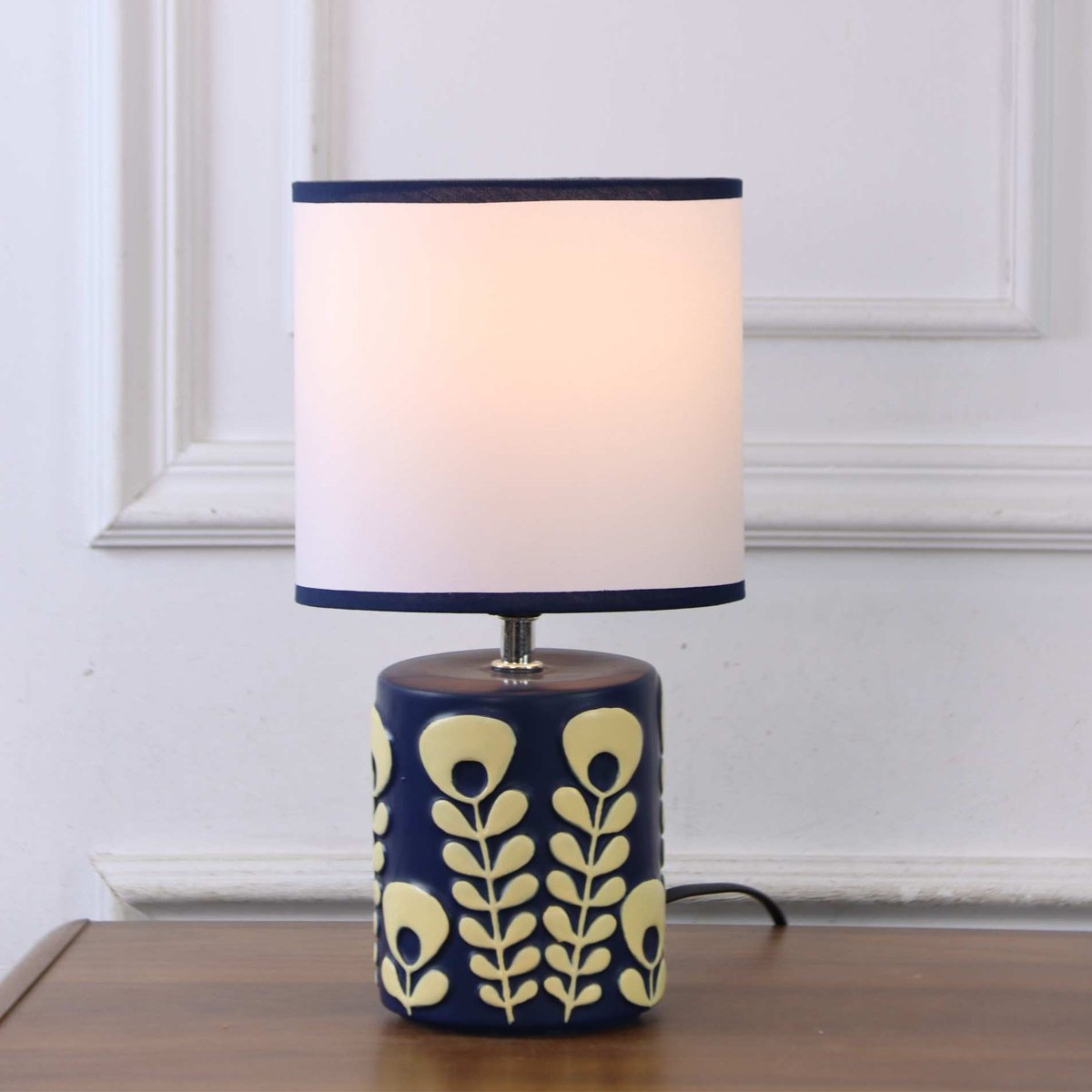 Milana Ceramic Table Lamp - 32 cm-household-lighting-tableanddesklamps-image-3