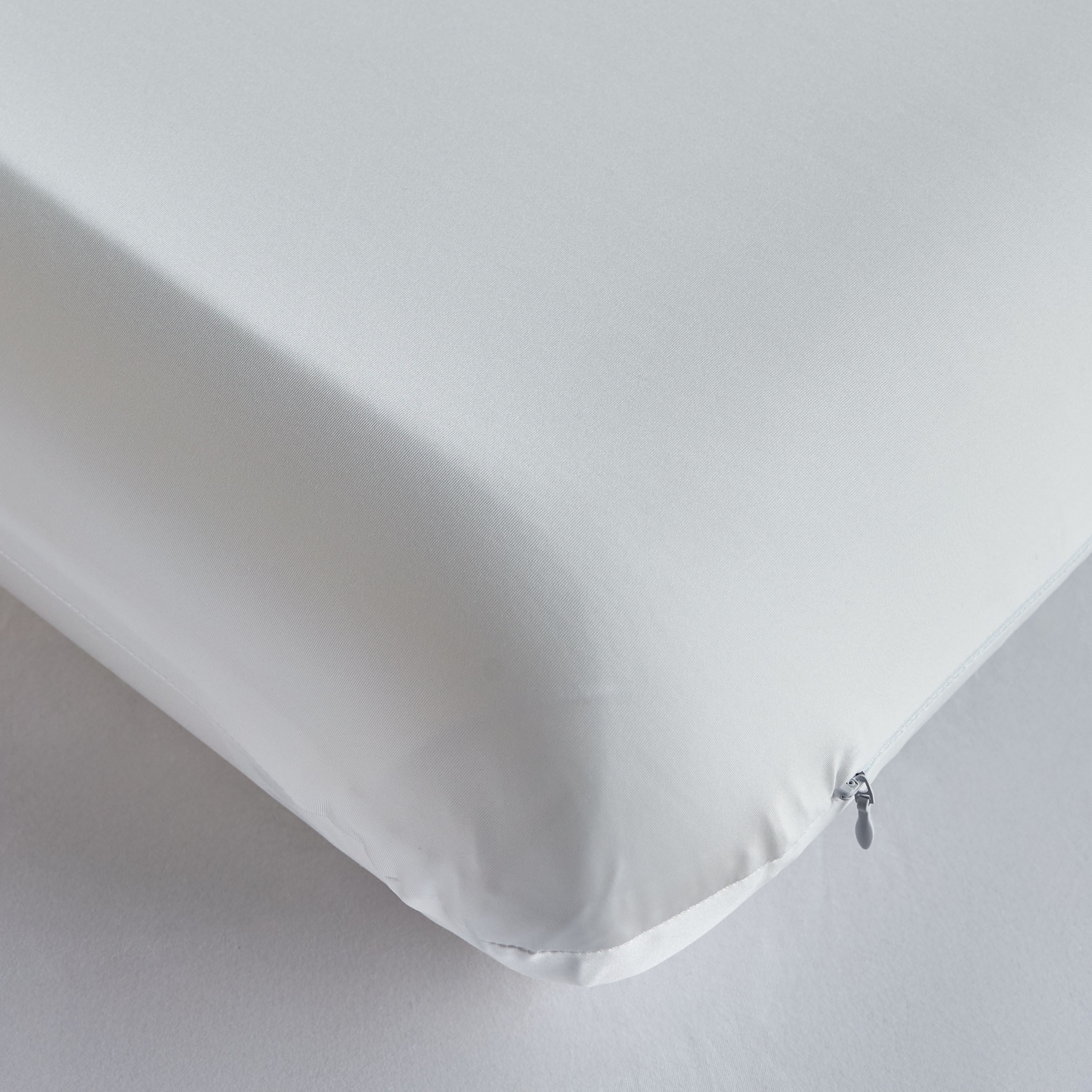 Silky Touch Memory Foam Pillow - 40x70 cm-household-bedding-pillows-image-2