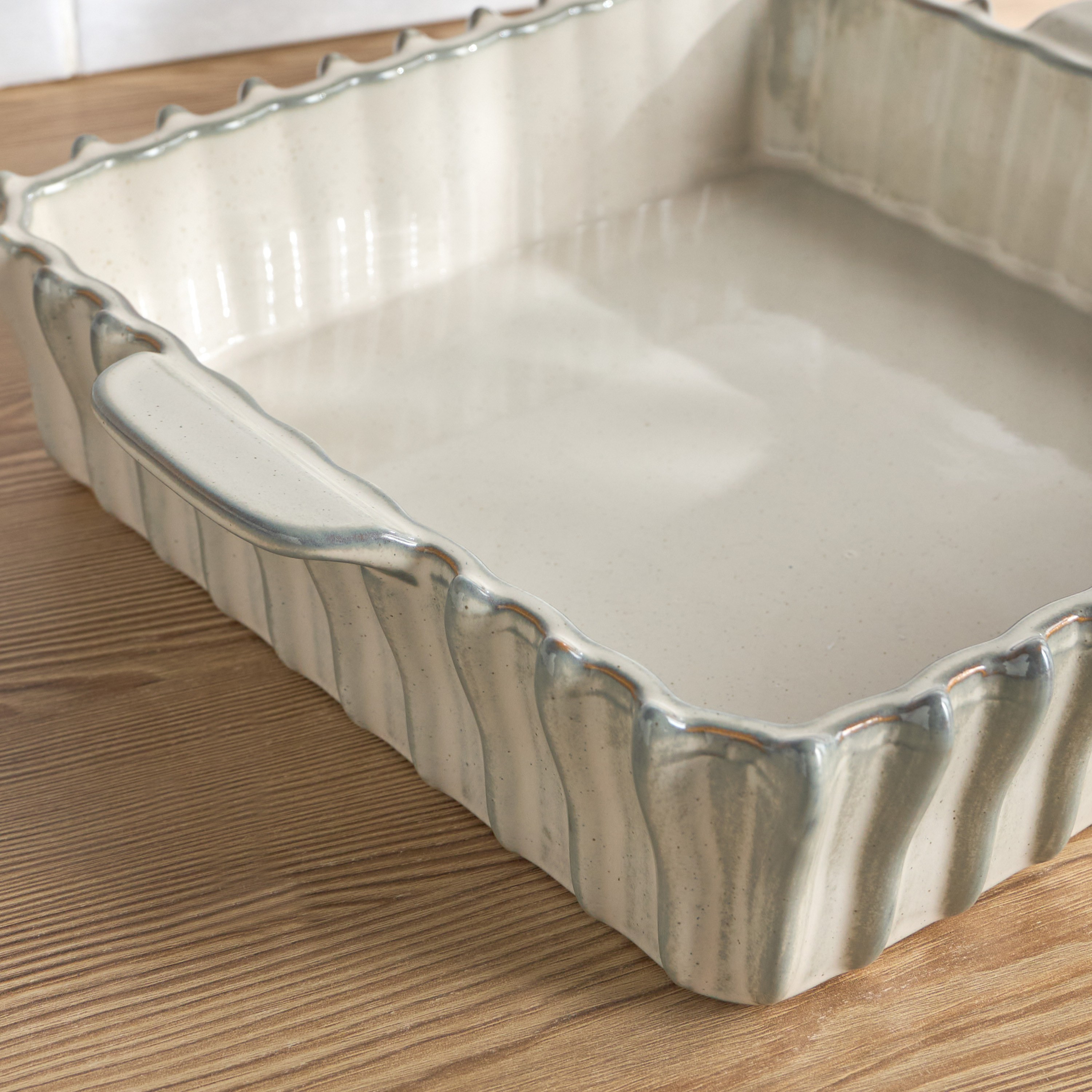 صحن خبز سيراميك - ناميا - 31x36 سم-household-kitchen-bakeware-bakingdishes-image-2