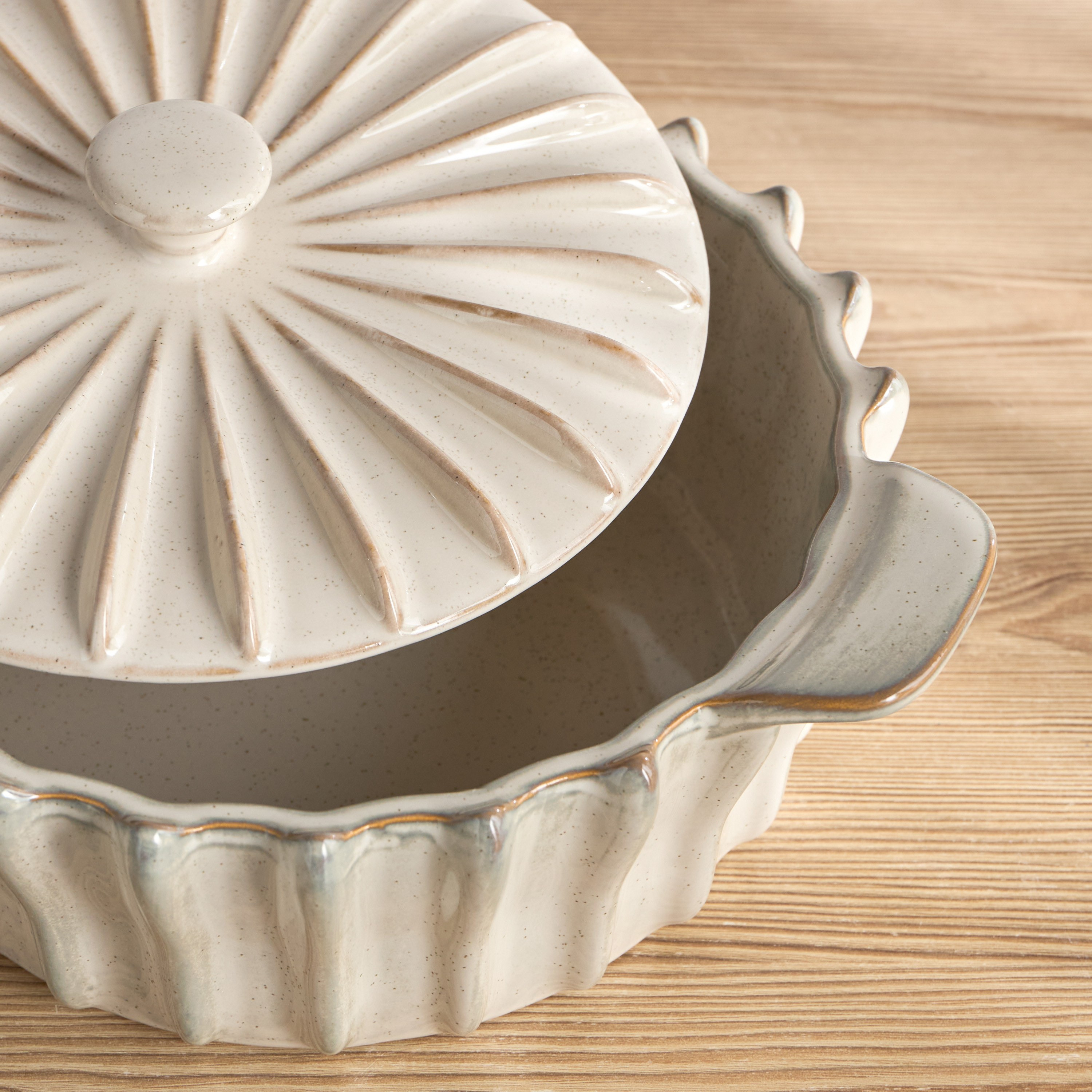 كسرولة سيراميك - ناميا - 2.2 لتر-household-kitchen-bakeware-bakingdishes-image-2