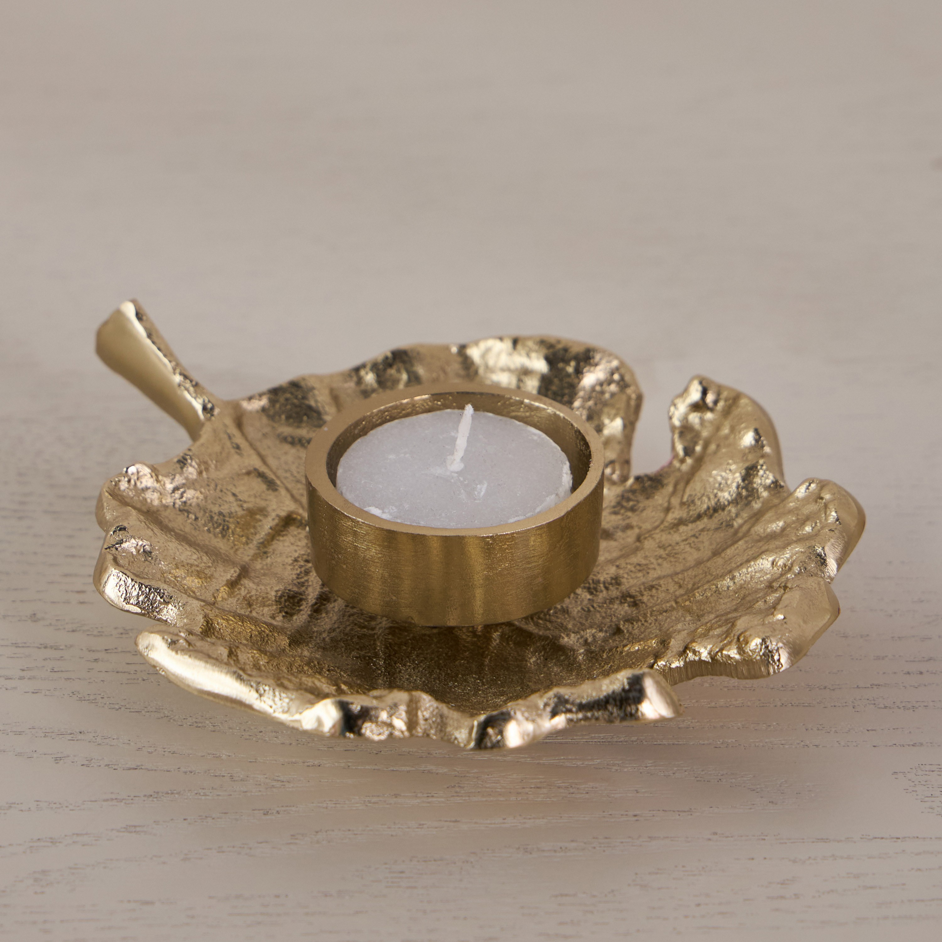 حامل شموع صغيرة معدني بتصميم ورقة صفصاف - لوكس فاتيما - 3 سم-household-decor-candleholdersandlanterns-image-1