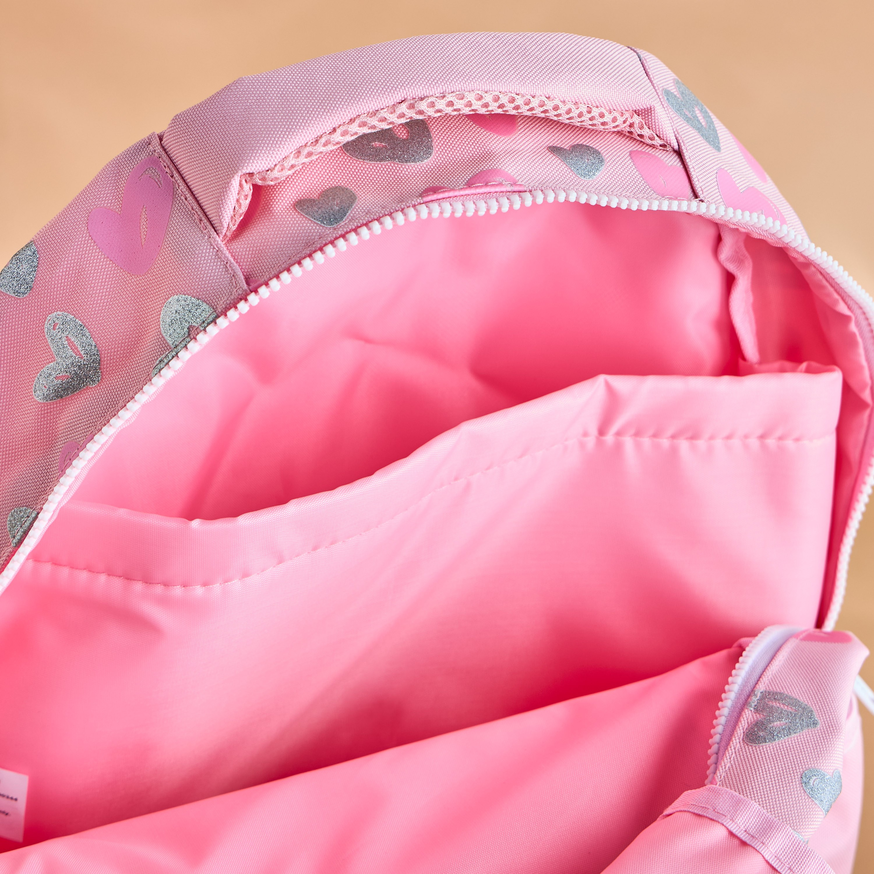 شنطة ظهر بطبعات قلوب وحمّالات كتف قابلة للتعديل - 35 × 22 × 46 سم-babyandkids-schoolessentials-schoolbags-image-4