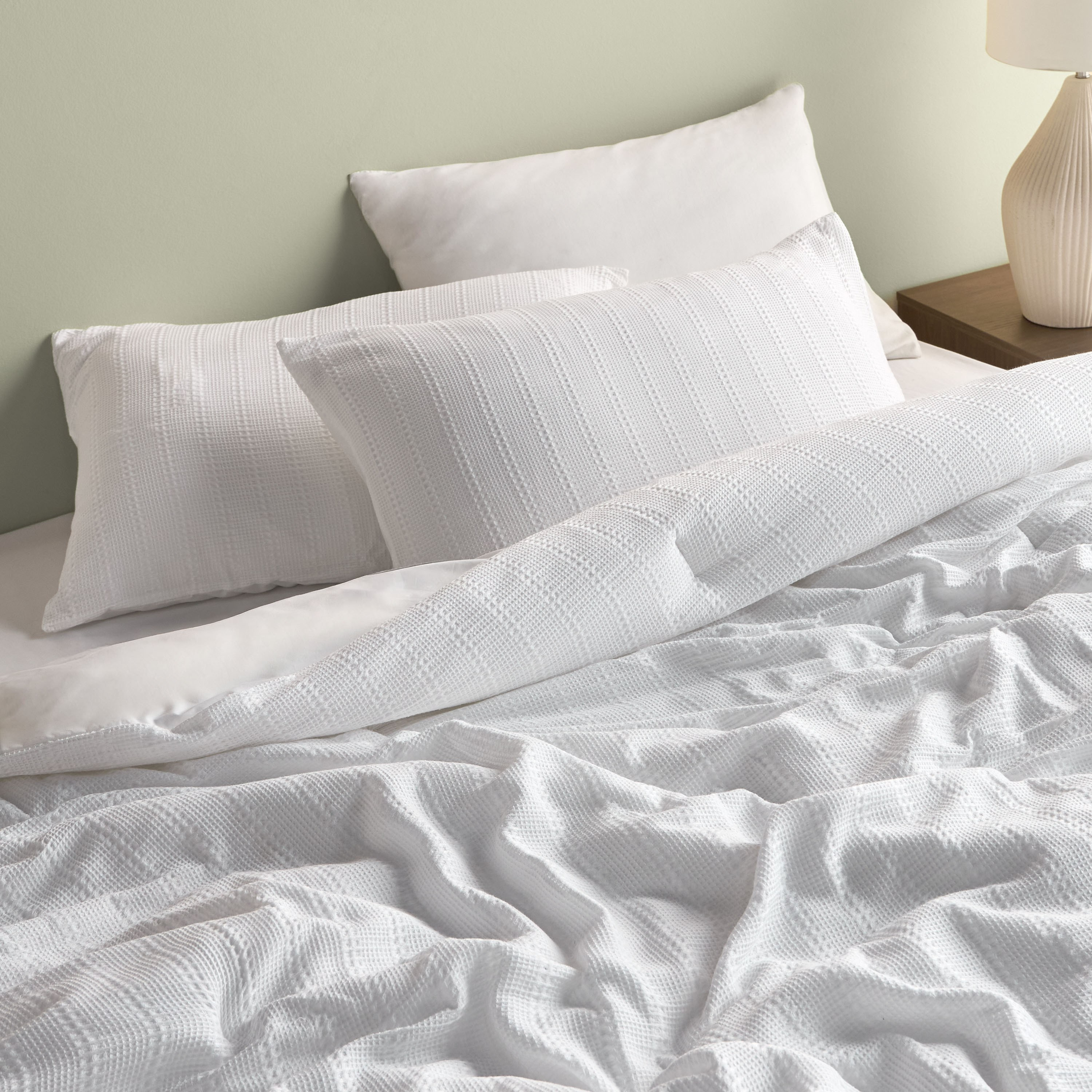 Sora Cotton 3-Piece Super King Comforter Set - 240x260 cm-household-bedding-comfortersandbedspreads-comforters-image-5