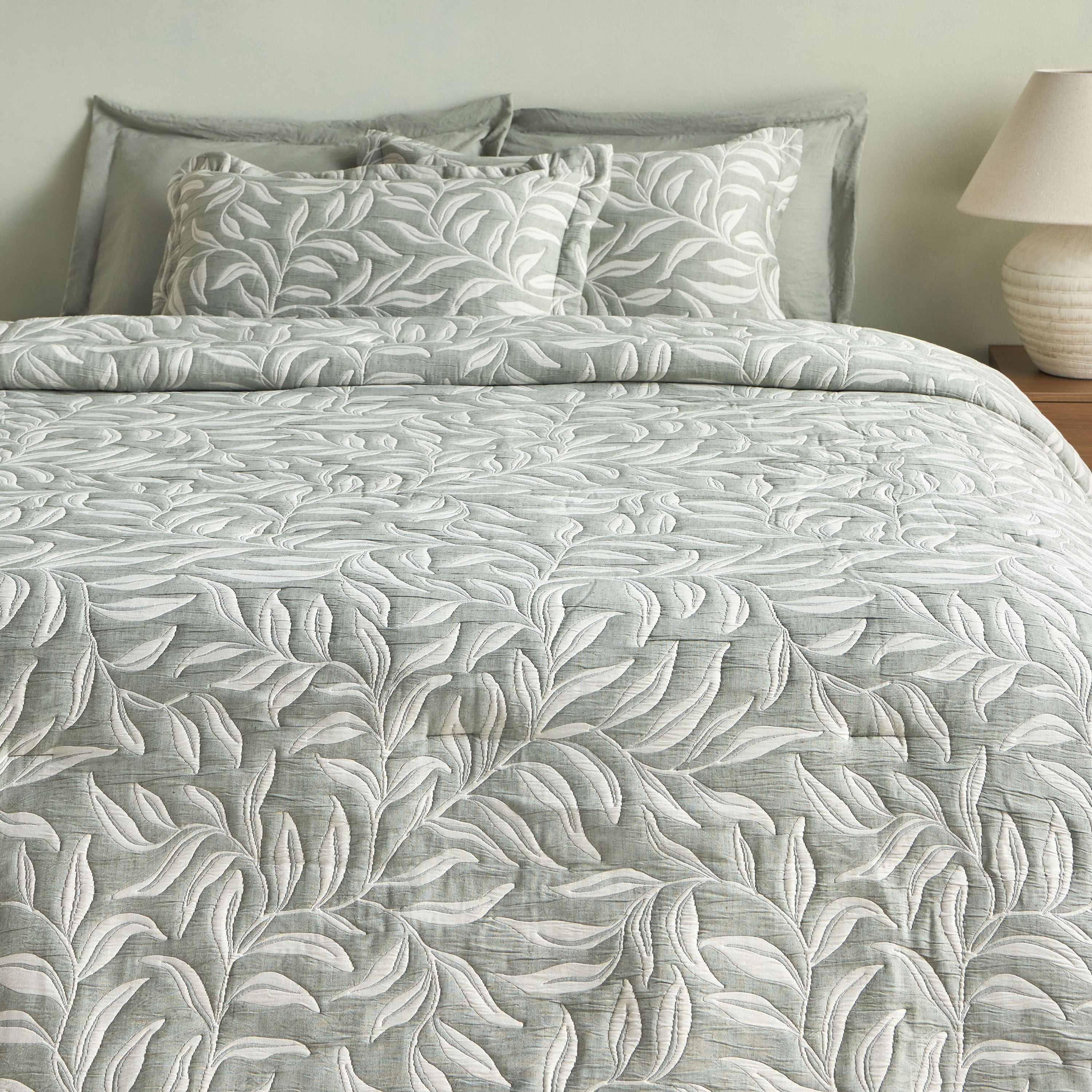 Reneya Botanical Jacquard 6-Piece Super King Comforter and Sheet Set - 240x260 cm-household-bedding-comfortersandbedspreads-bedinabag-image-2