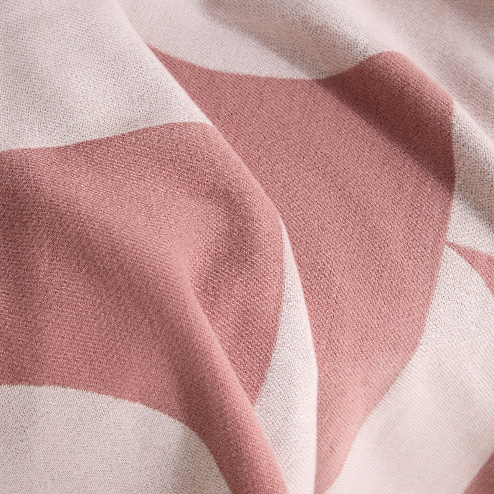 بطانية - ألبرت - 130×170 سم-household-bedding-blankets-image-2