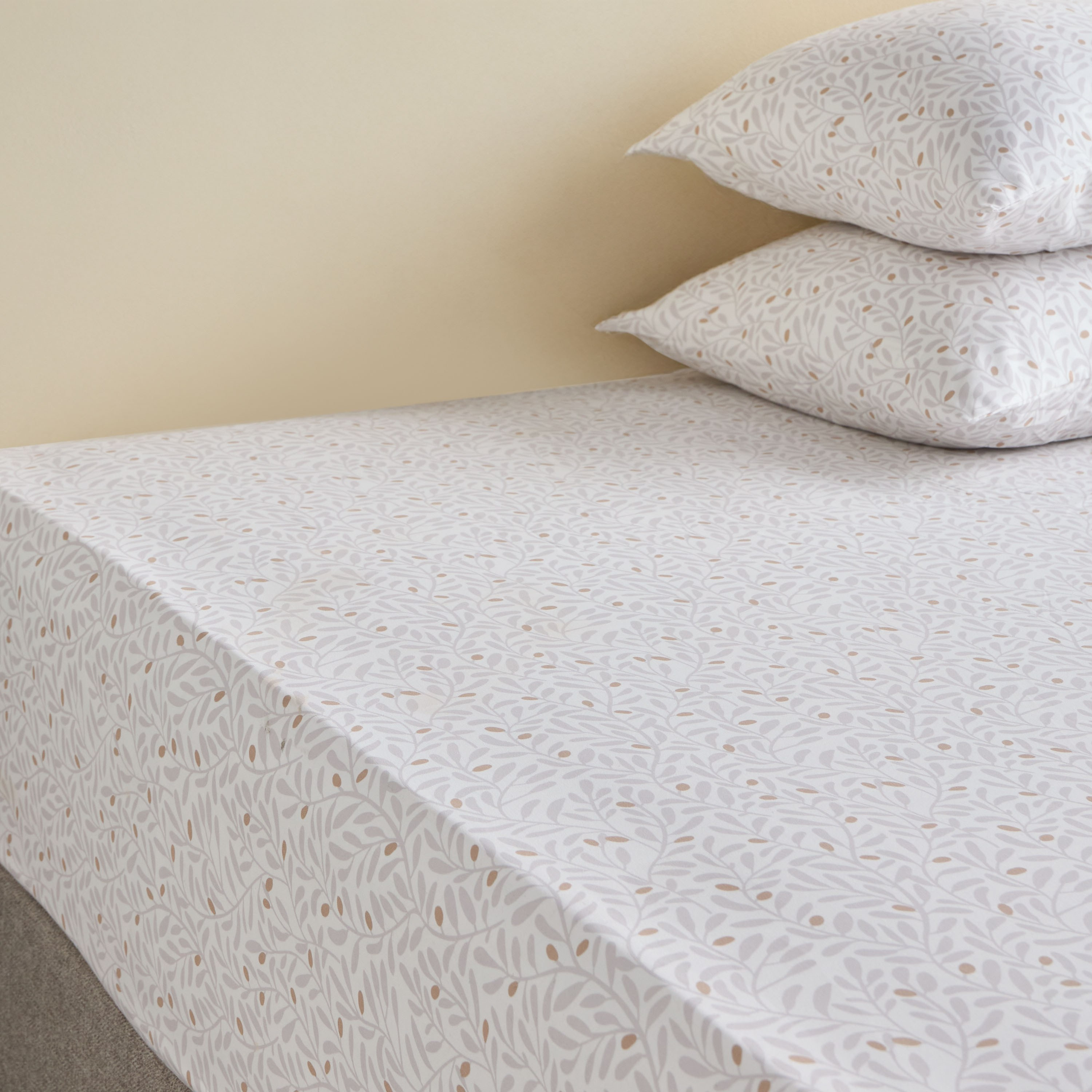 شرشف مطاطي كامل - أمفورا - 120×200 سم-household-bedding-sheetsandpillowcases-fittedsheets-image-3