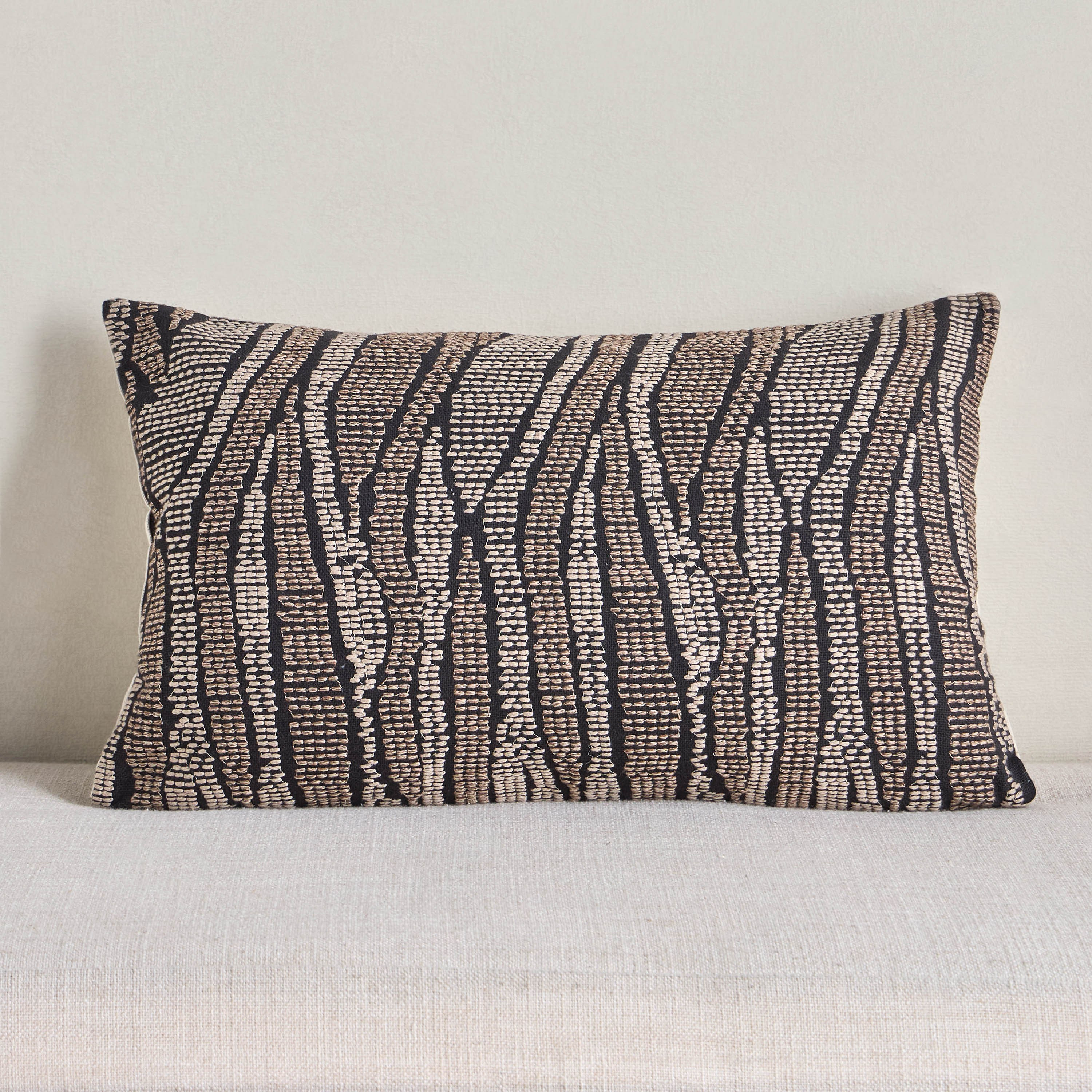 وسادة محشوة مطرزة - نور من ديناميك دايمنشنز - 30x50 سم-household-cushionsandthrows-filledcushions-decorativecushions-image-1