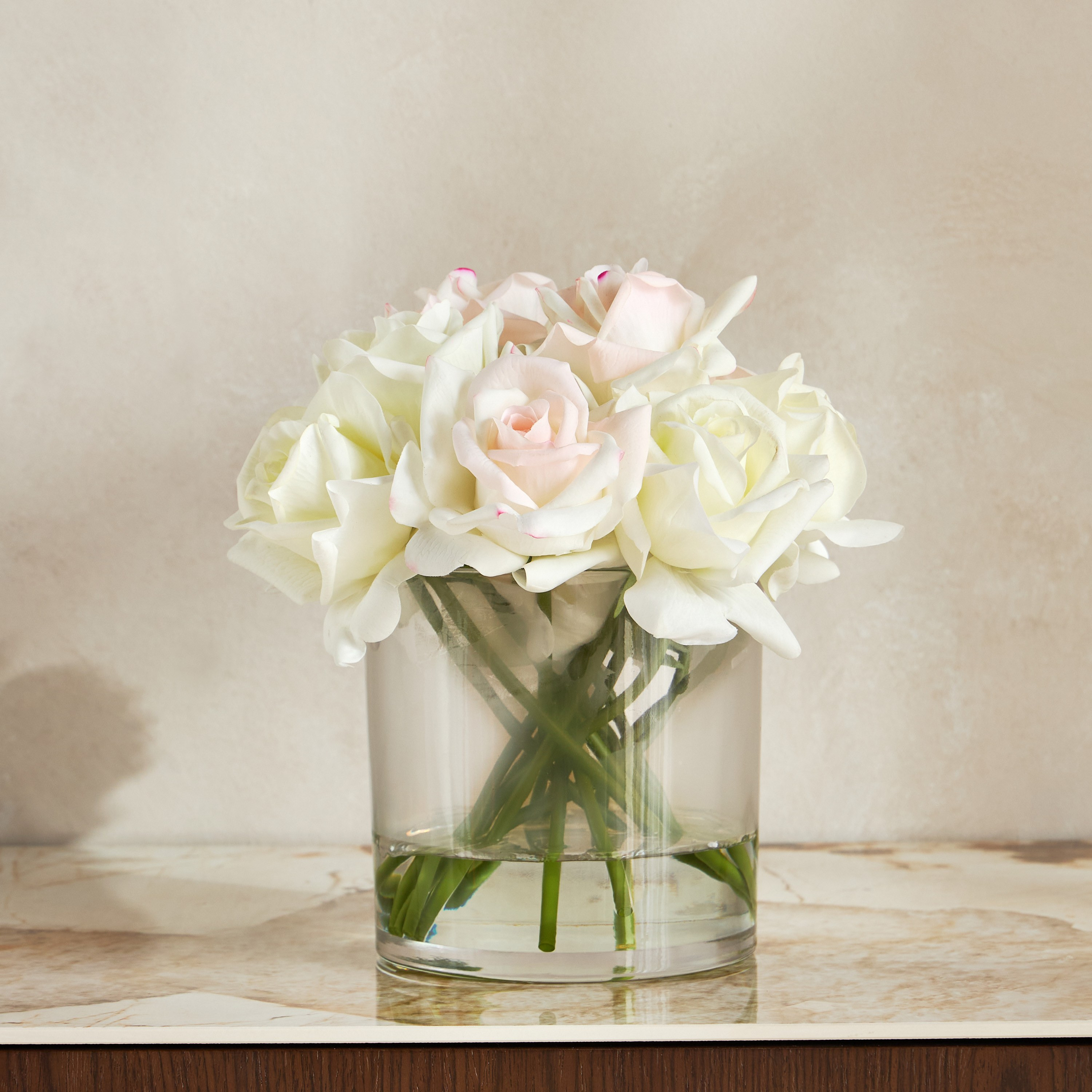 باقة ورد في مزهرية زجاج - ريل تاتش - 28 سم-household-gardenandoutdoor-artificialflowersandplants-flowers-image-1