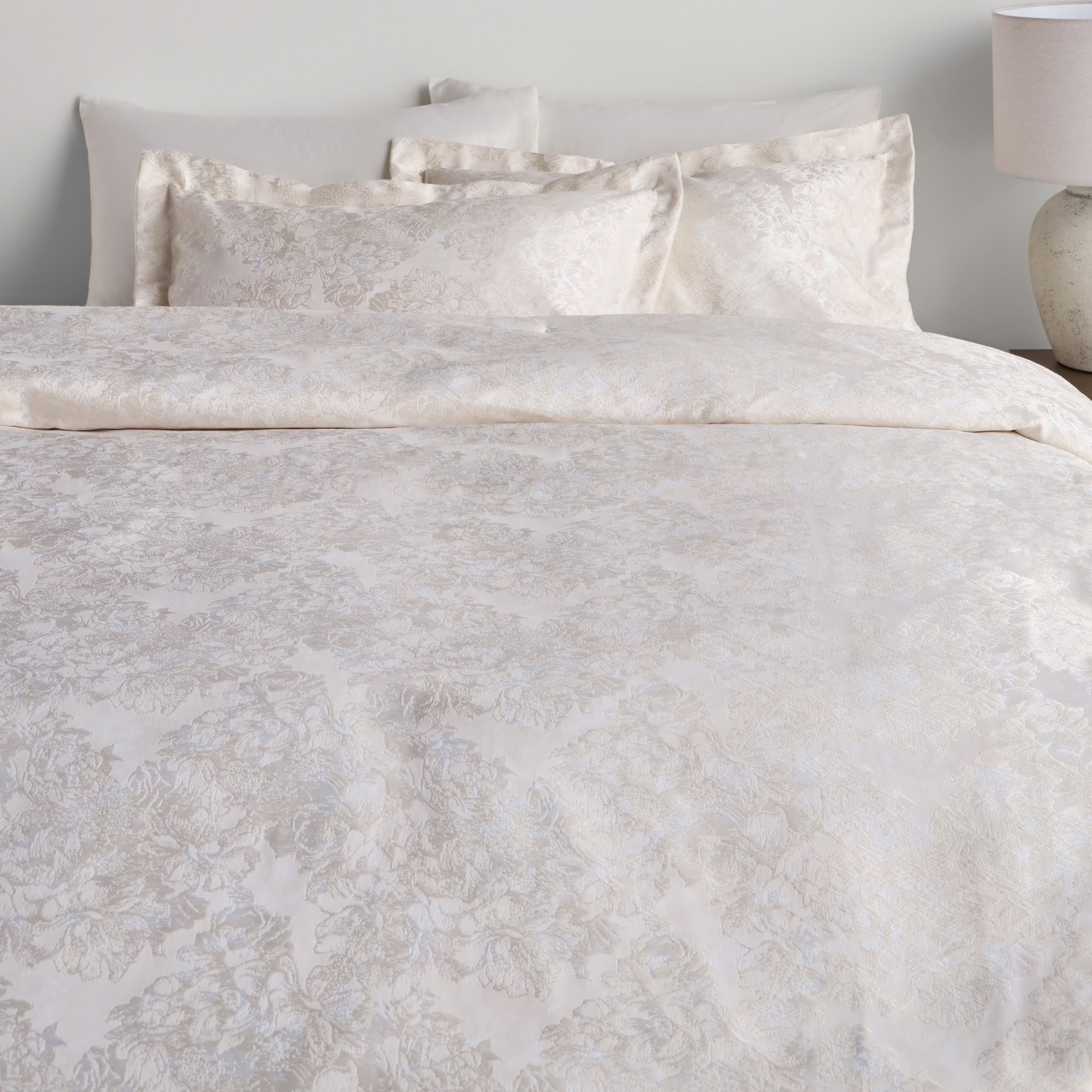 طقم شرشف ولحاف سوبر كينج 6 قطع قطن جاكار - أوريليا - 250x260 سم-household-bedding-comfortersandbedspreads-bedinabag-image-2