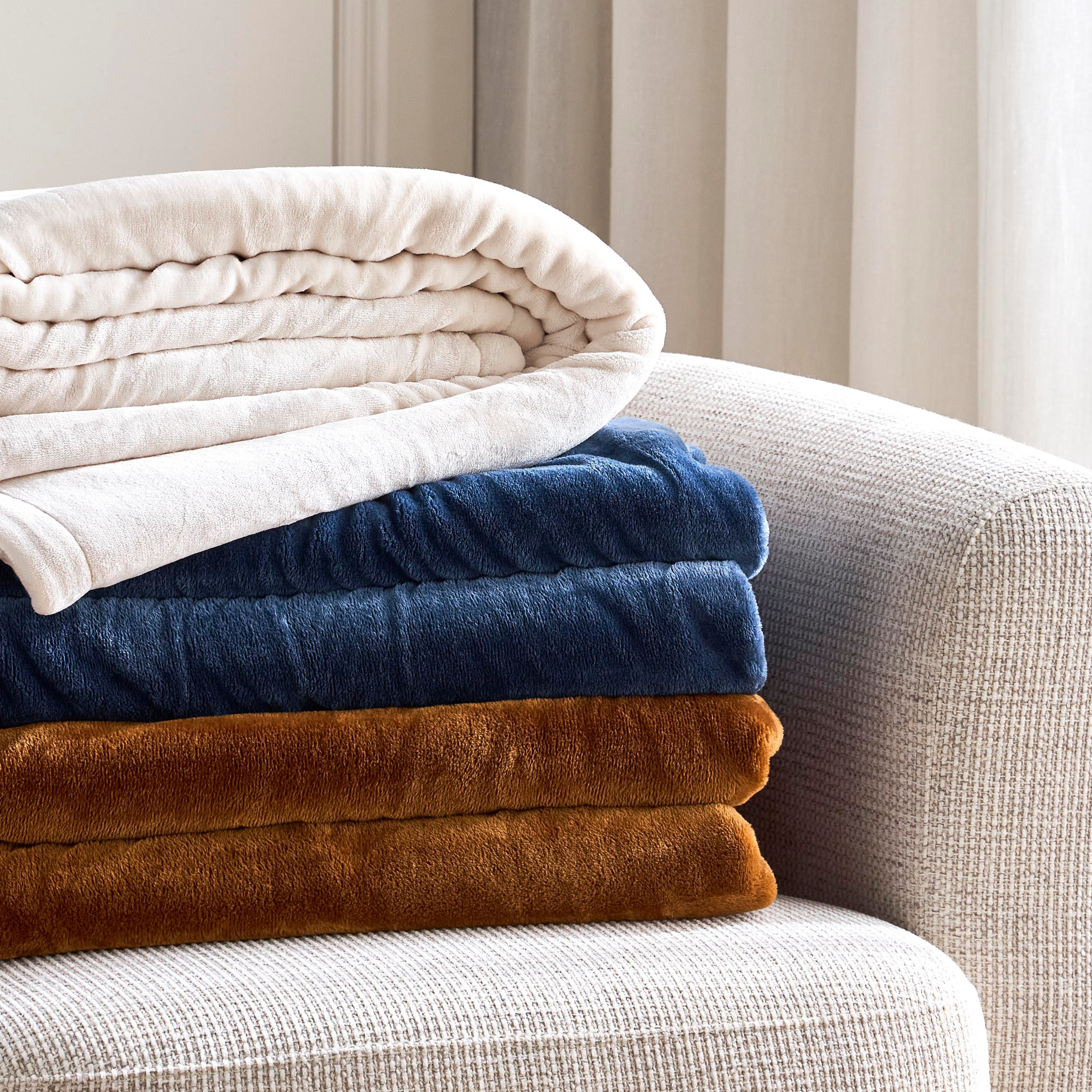 Luxury King Blanket - 220x240 cm-household-bedding-blankets-image-4