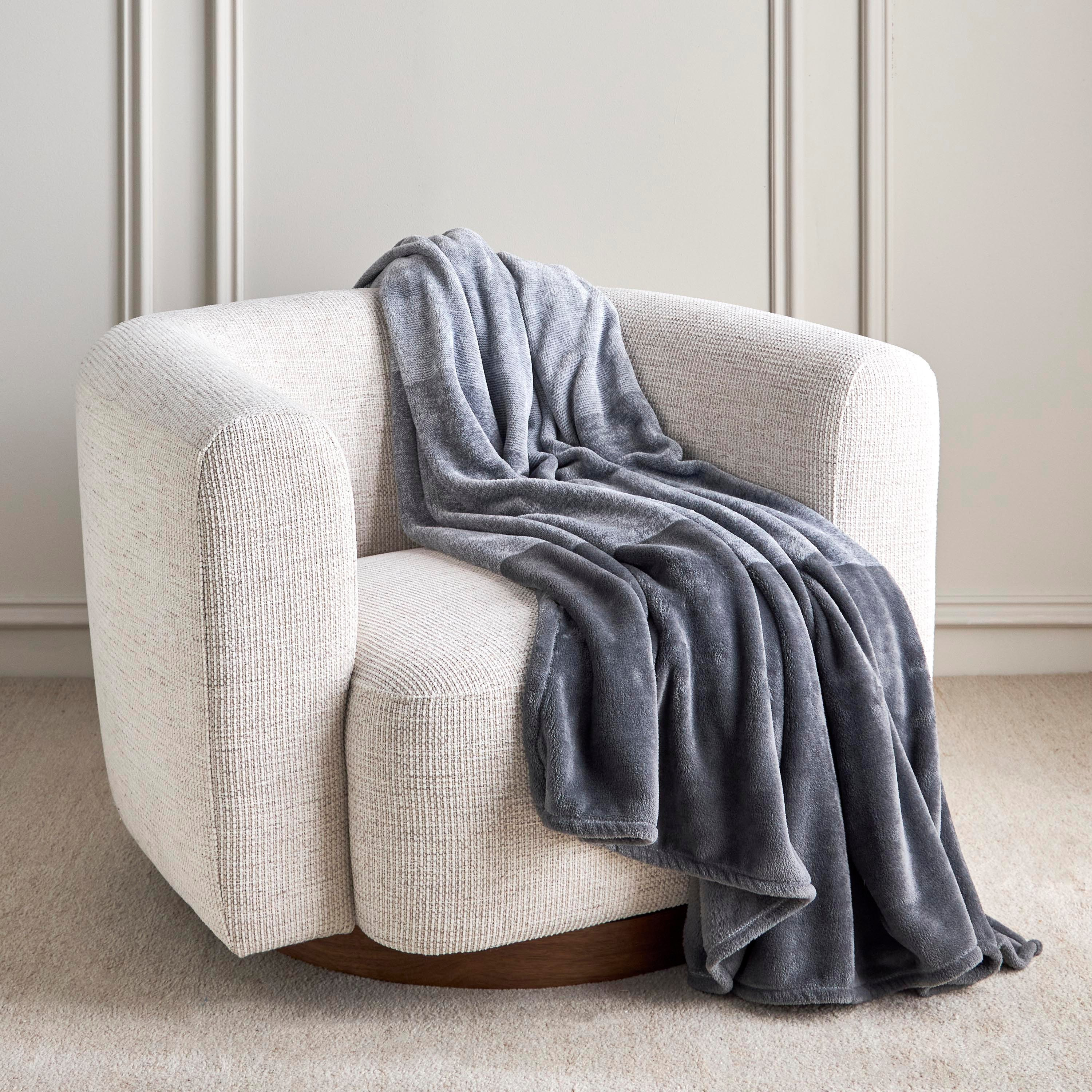 Radiant Throw - 200x240 cm-household-bedding-blankets-image-1