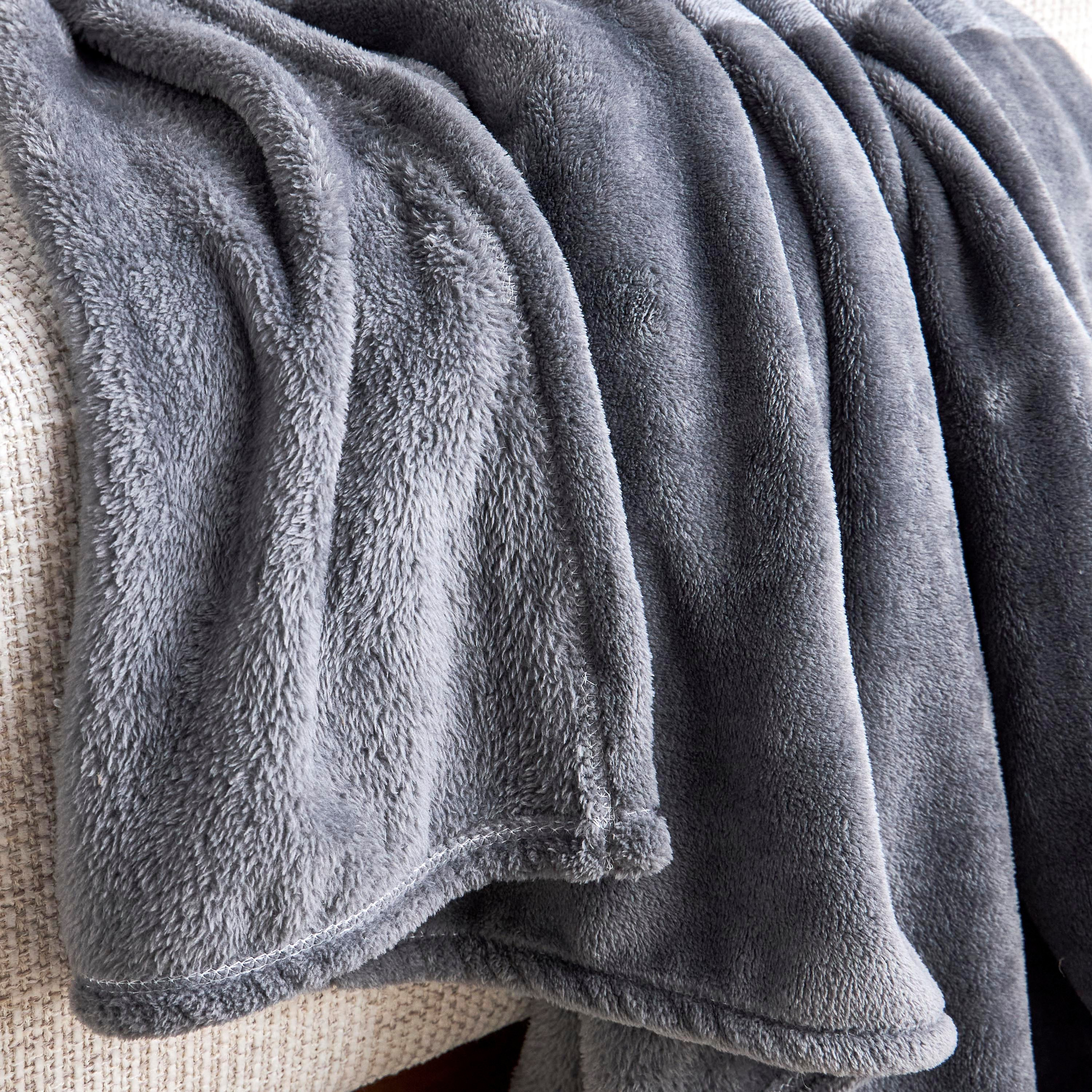 Radiant Throw - 200x240 cm-household-bedding-blankets-image-2