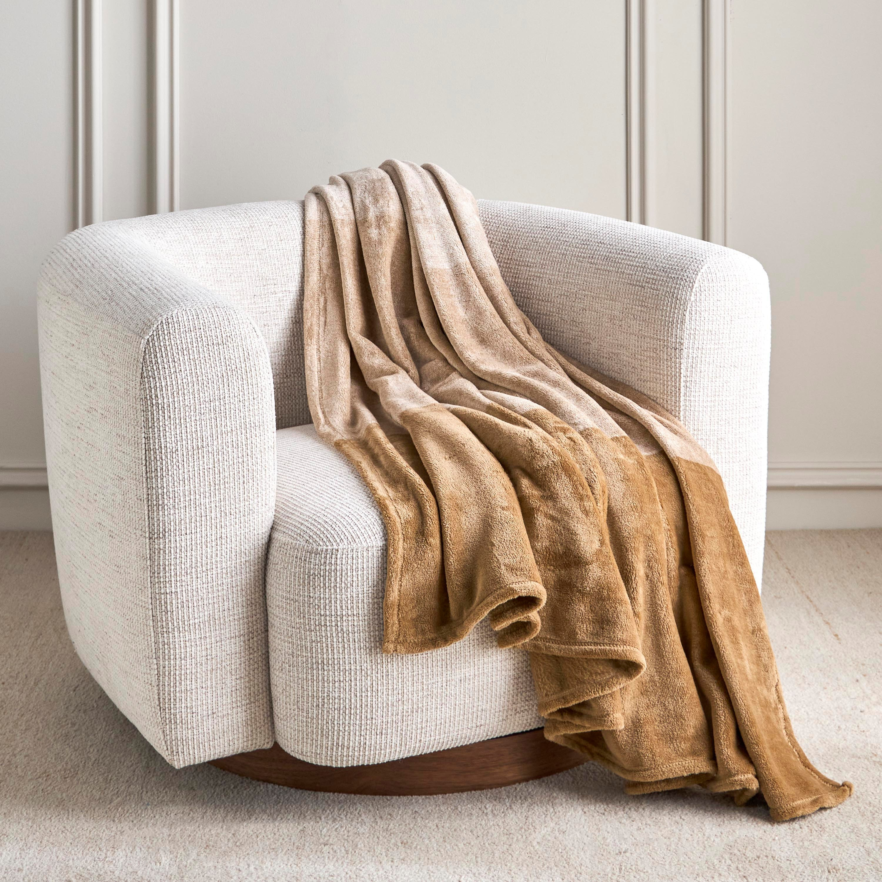 Radiant Throw - 200x240 cm-household-bedding-blankets-image-1