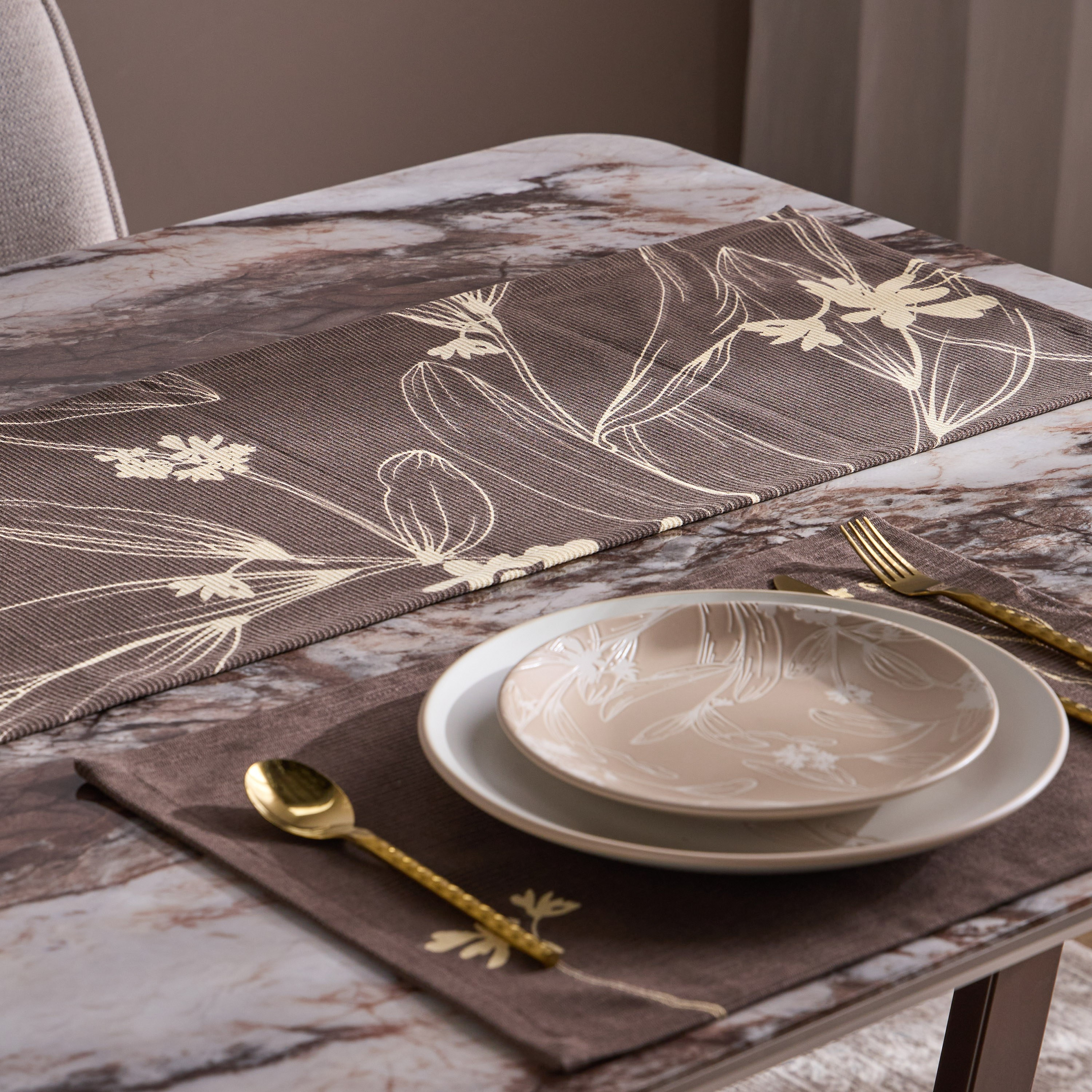 Sora Table Runner - 33x180 cm-household-dining-tablelinen-runnersandtablecovers-image-4