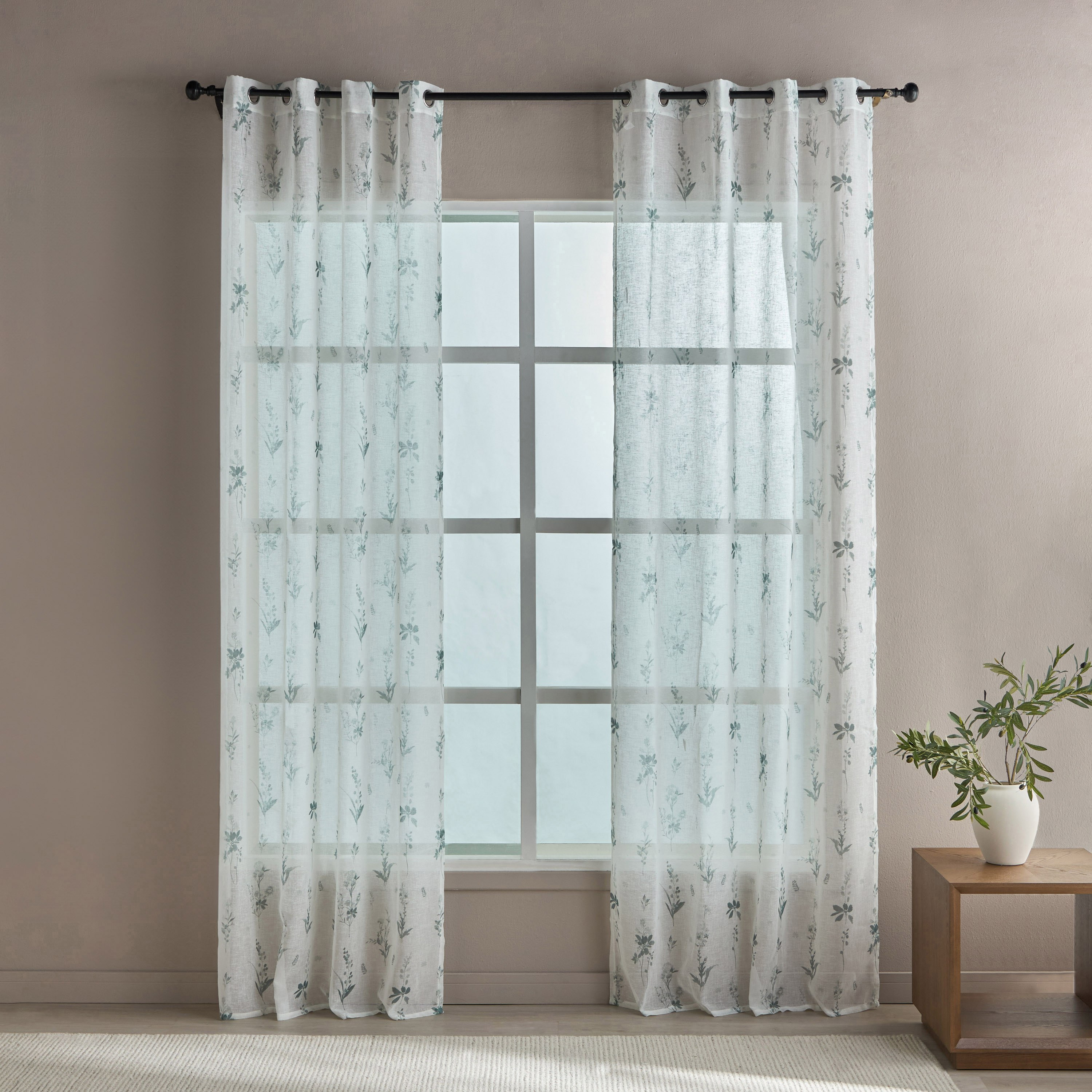 طقم ستائر شفافة من قطعتين من سيلفيا - 135×300 سم-household-windows-curtains-image-1