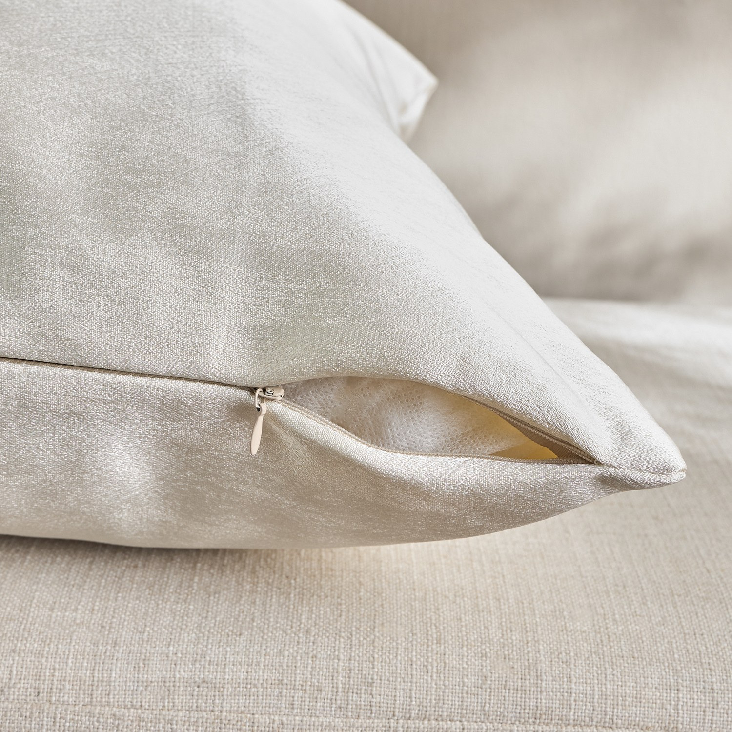 Tesni Jacquard Cushion Cover - 50x50 cm-household-cushionsandthrows-cushioncovers-image-3