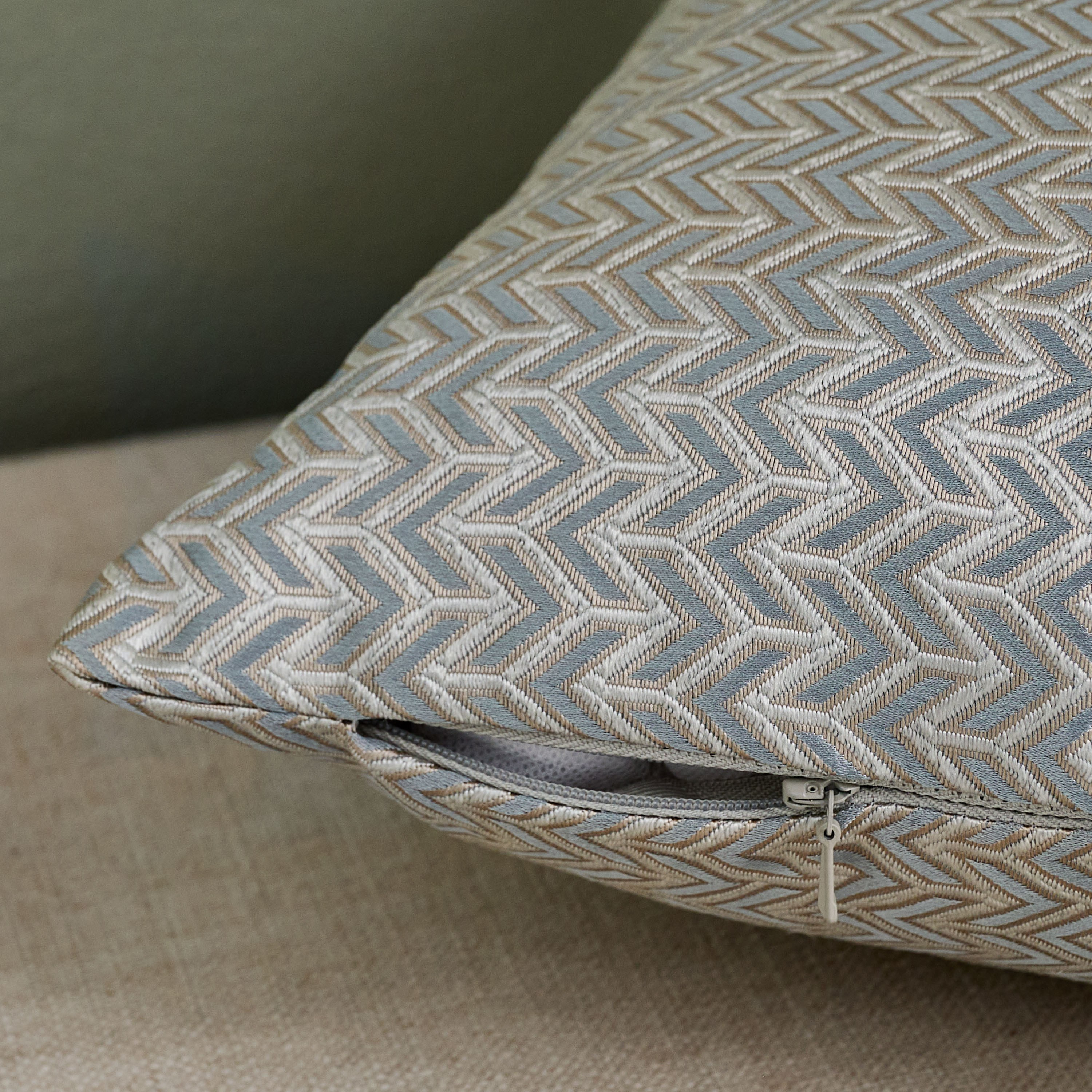 طقم 2 وسادة محشوة - ماهر - 30x50 سم-household-cushionsandthrows-filledcushions-decorativecushions-image-3