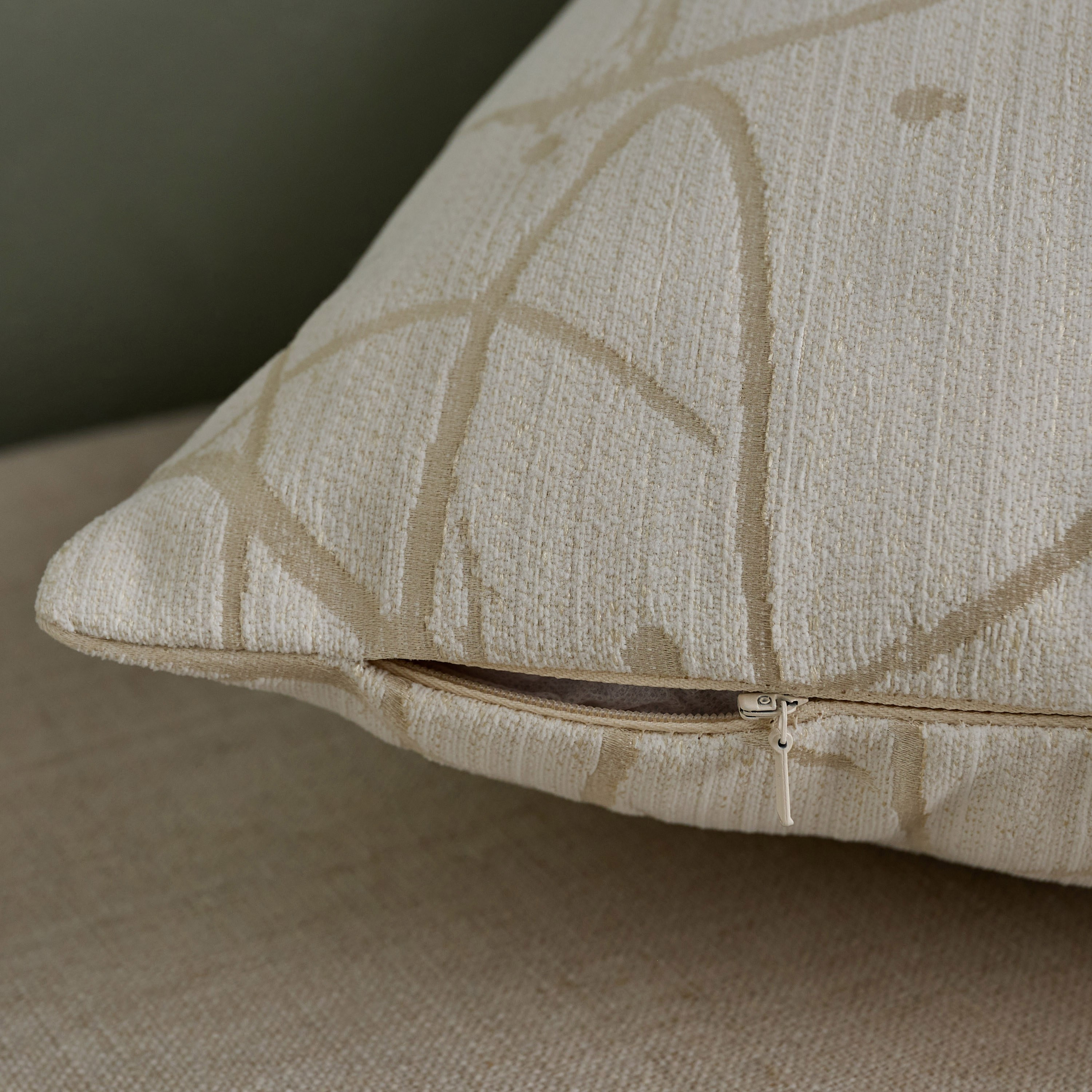 طقم وسائد محشوة مطرّزة قطعتين - أرزو - 48×48 سم-household-cushionsandthrows-filledcushions-decorativecushions-image-3