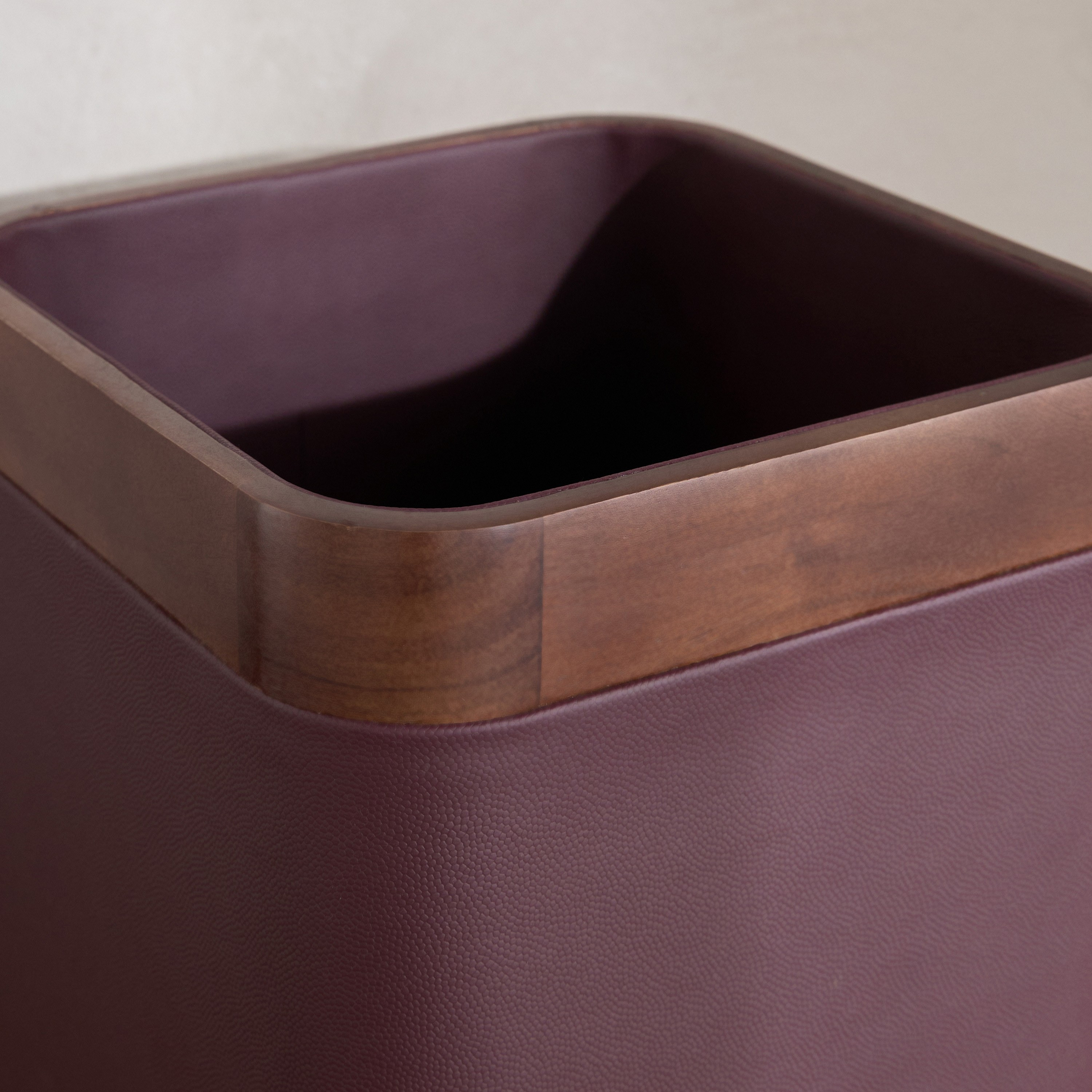 Ophira Luxe Faux Leather Decorative Bin - 20 cm-household-decor-boxesandtrays-image-2