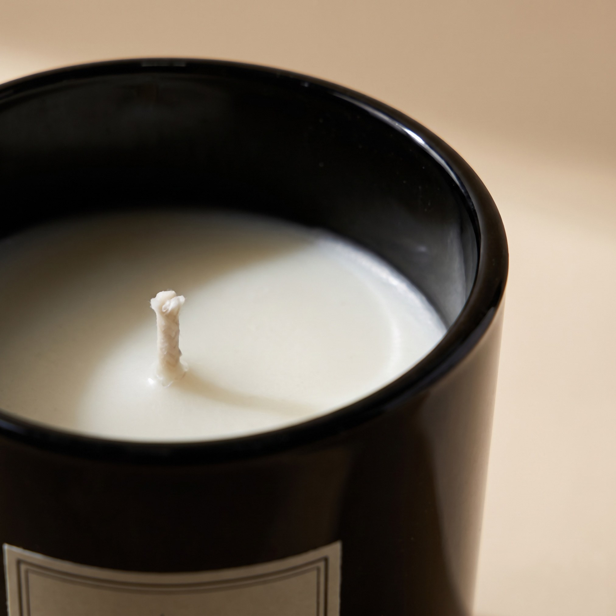 Boutique Oud Amber Scented Jar Candle - 30 h-household-homefragrance-candles-image-3