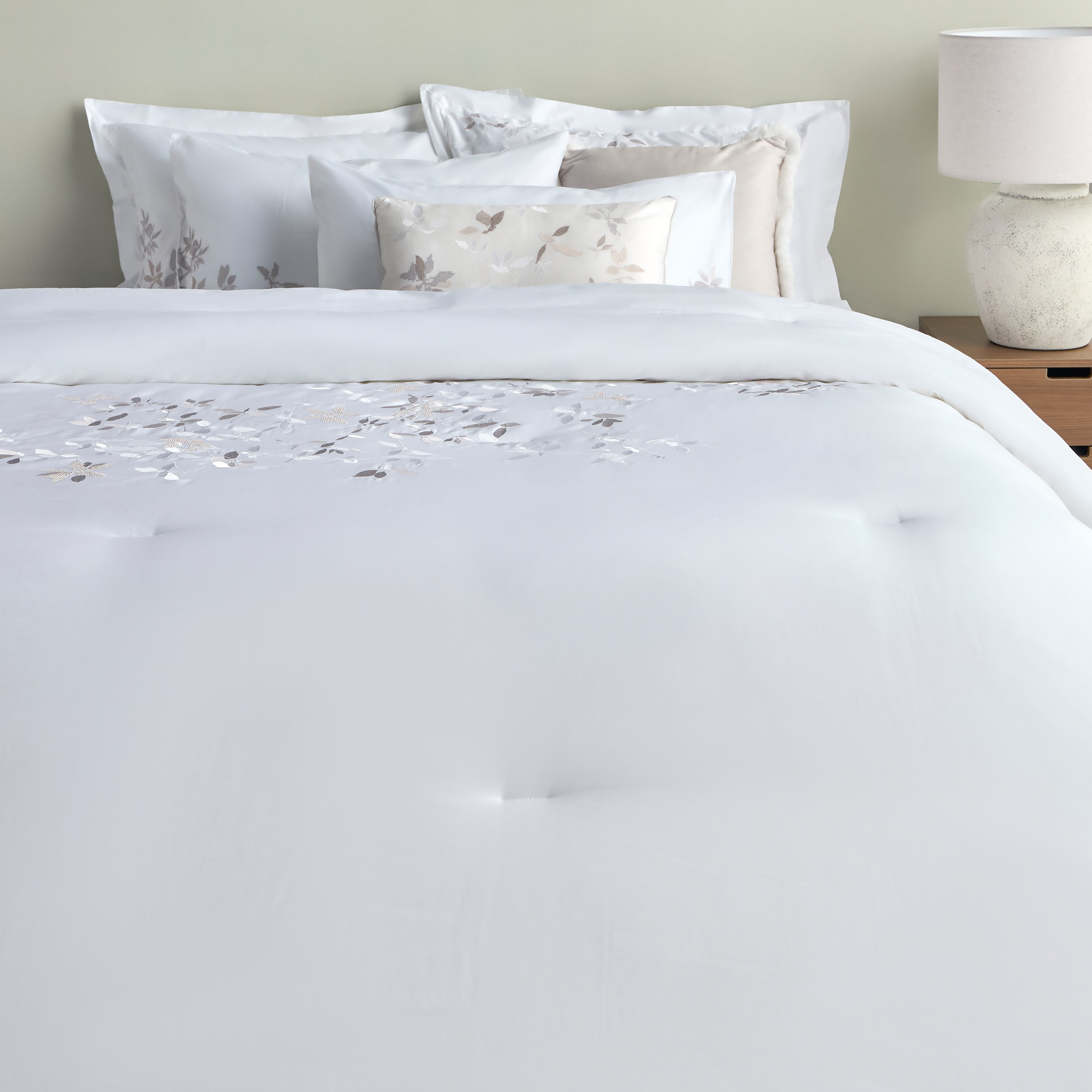 Connie Cotton Embroidered 8-Piece Super King Comforter and Sheet Set - 240x260 cm-household-bedding-comfortersandbedspreads-bedinabag-image-2