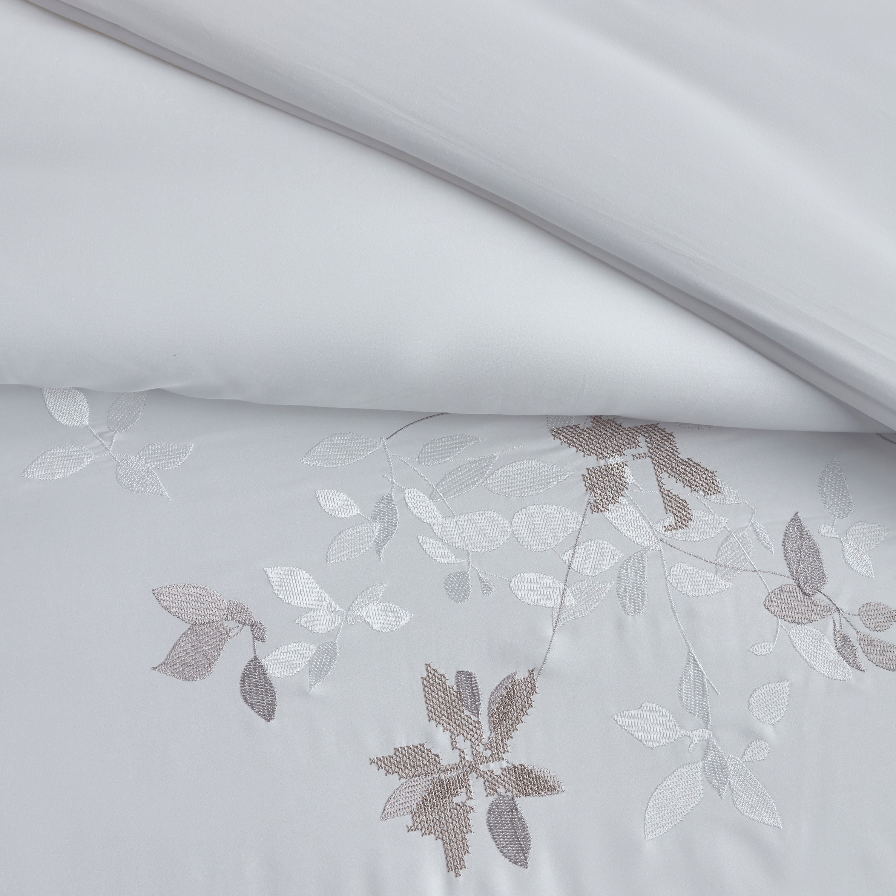 Connie Cotton Embroidered 8-Piece Super King Comforter and Sheet Set - 240x260 cm-household-bedding-comfortersandbedspreads-bedinabag-image-4