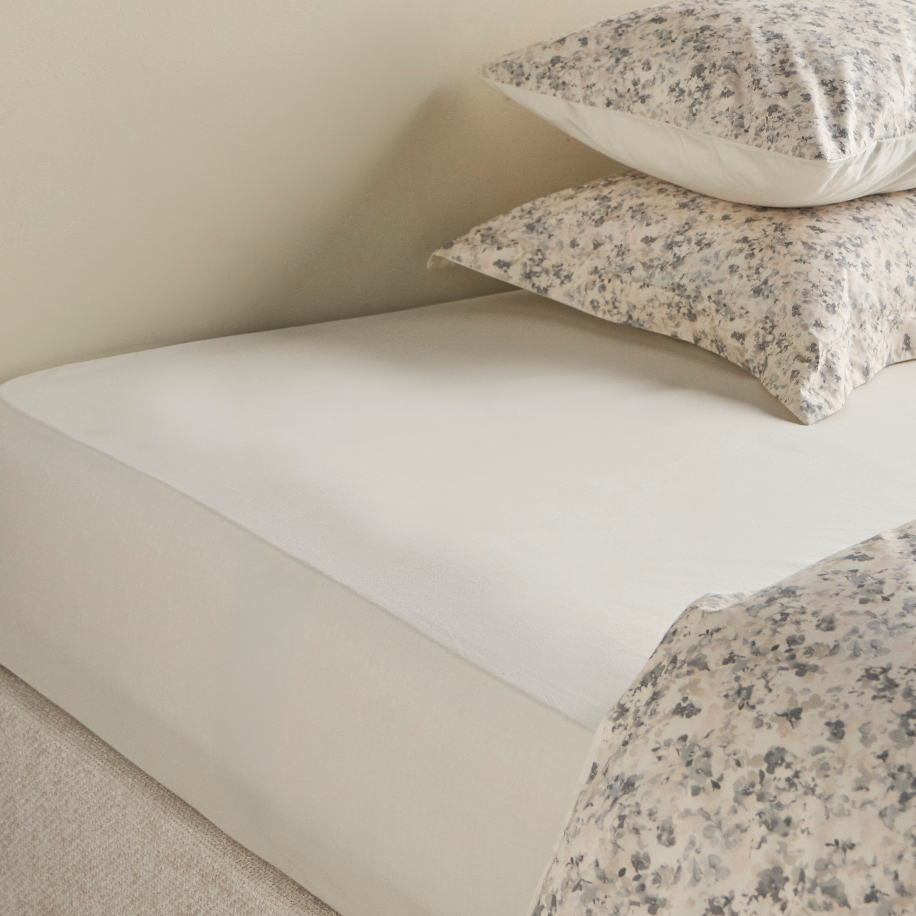 Flavio Cotton 300 Thread Count 6-Piece Super King Duvet Cover Set - 220x260 cm-household-bedding-comfortersandbedspreads-bedinabag-image-6