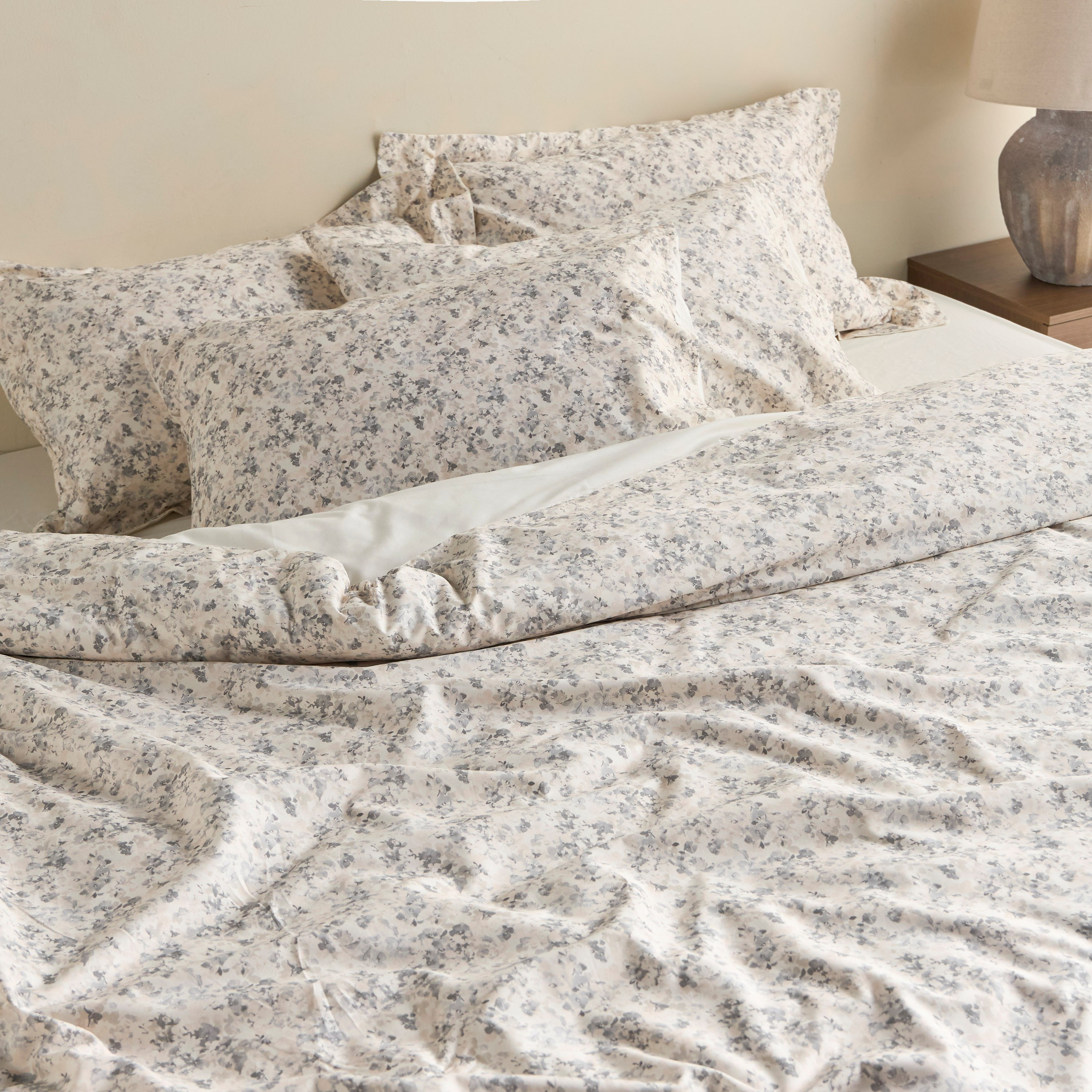 Flavio Cotton 300 Thread Count 6-Piece Super King Duvet Cover Set - 220x260 cm-household-bedding-comfortersandbedspreads-bedinabag-image-8