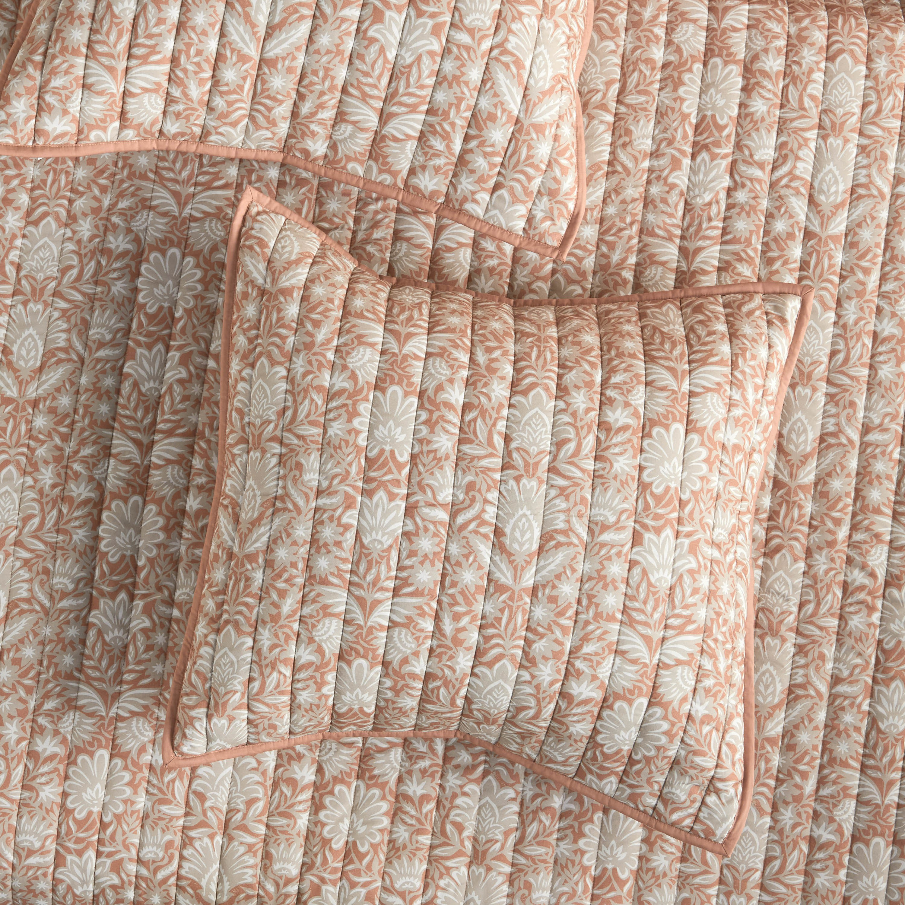 Atelier Vitoria Cotton Super King Quilt - 240x260 cm-household-bedding-comfortersandbedspreads-bedspreads-image-3