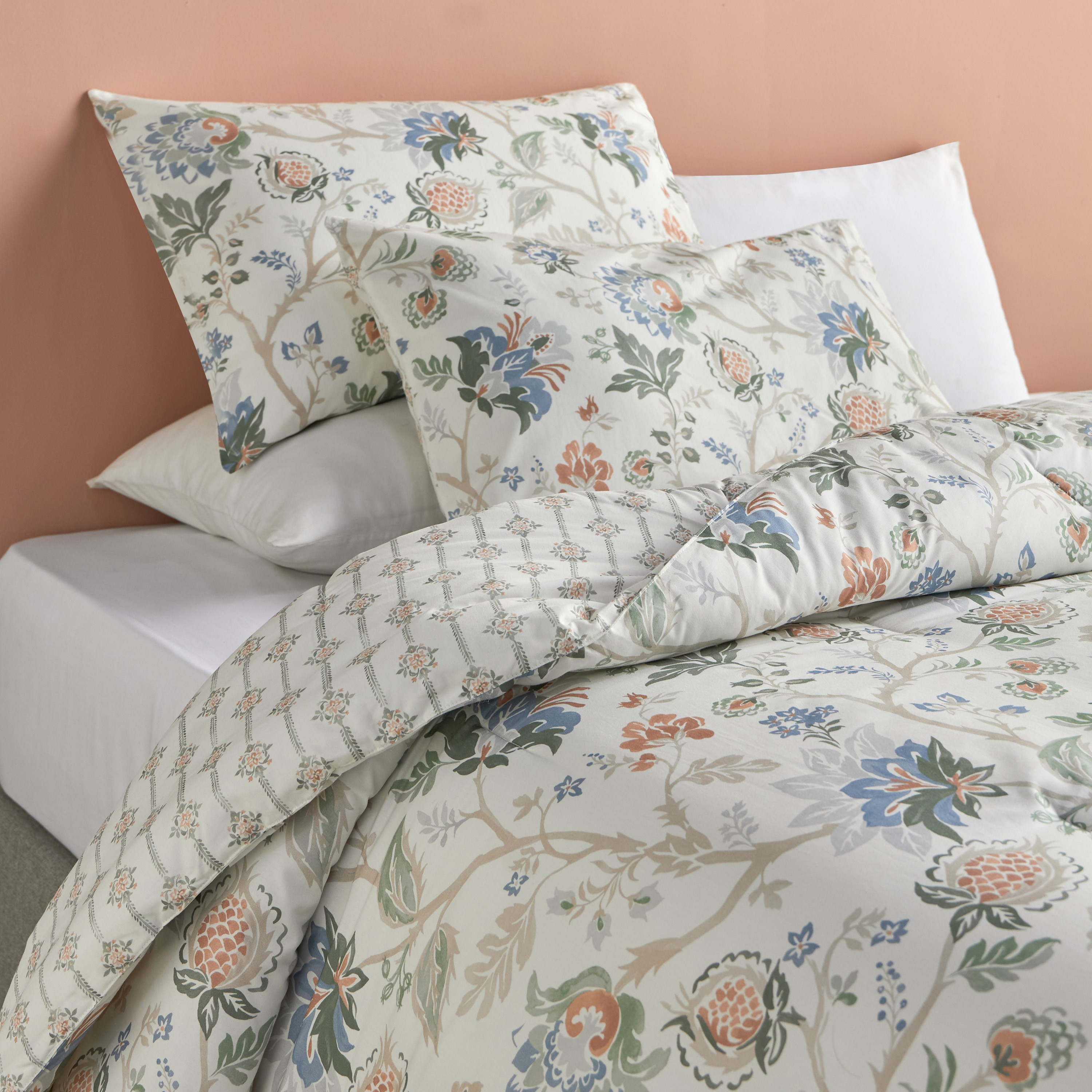 Atelier Vitoria Floral Print 3-Piece Super King Comforter Set - 240x260 cm-household-bedding-comfortersandbedspreads-comforters-image-1