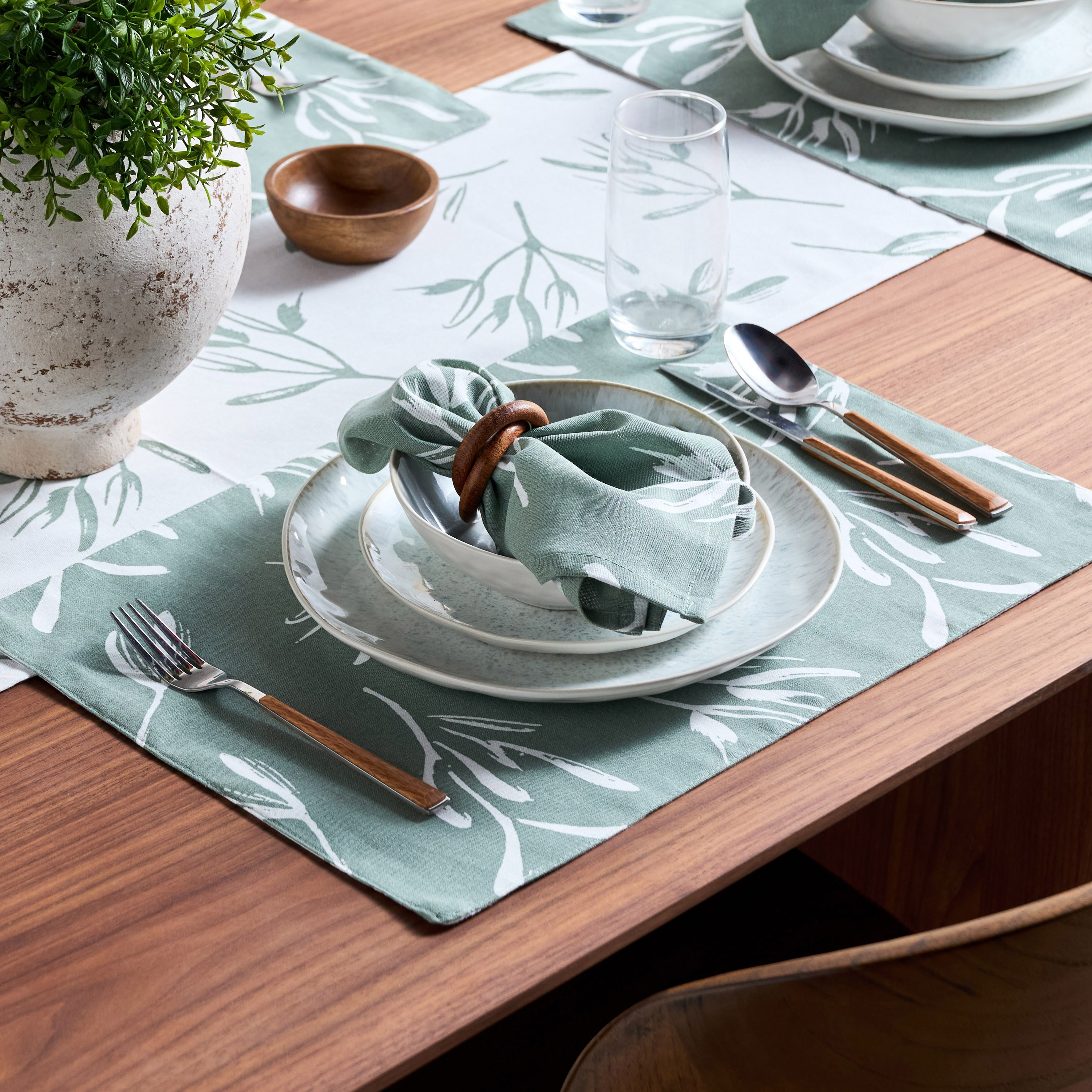 طقم لبادات صحون 4 قطع - جلوريا-household-dining-tablelinen-placemats-image-3