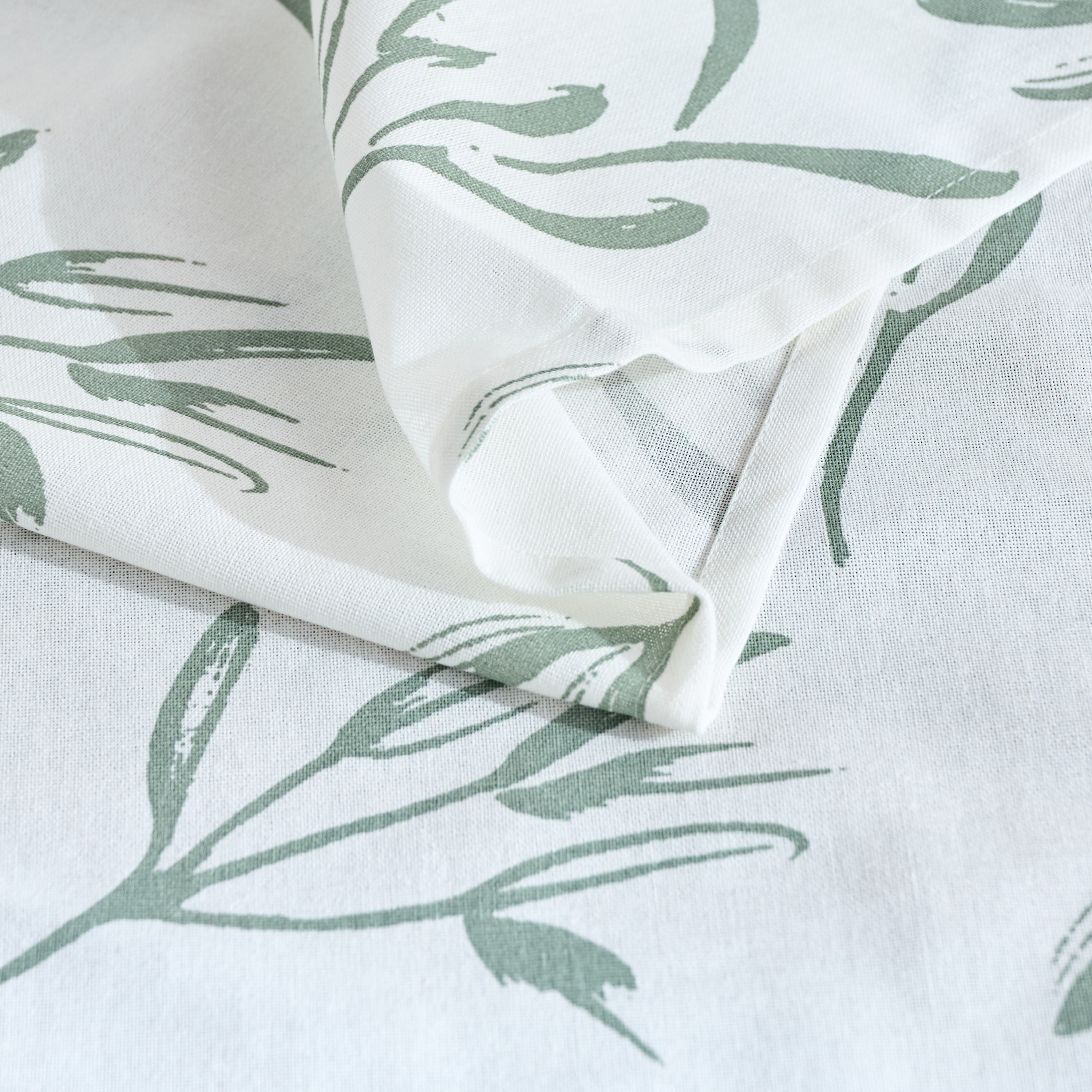 مفرش طاولة - جلوريا - 33x180 سم-household-dining-tablelinen-runnersandtablecovers-image-3