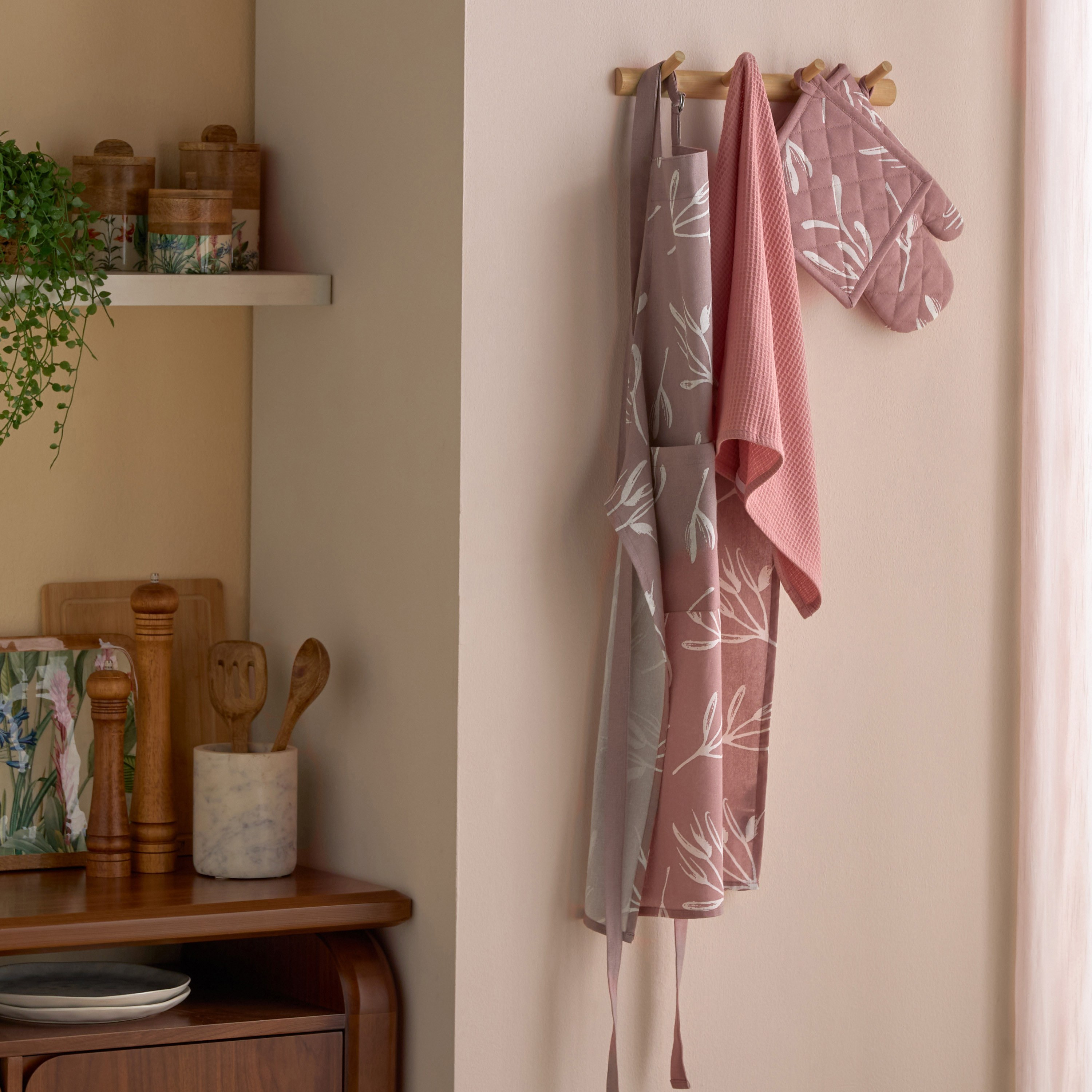 مريلة مطبخ - جلوريا - 60x90 سم-household-kitchen-kitchenlinen-apronsmittsandpotholders-image-4