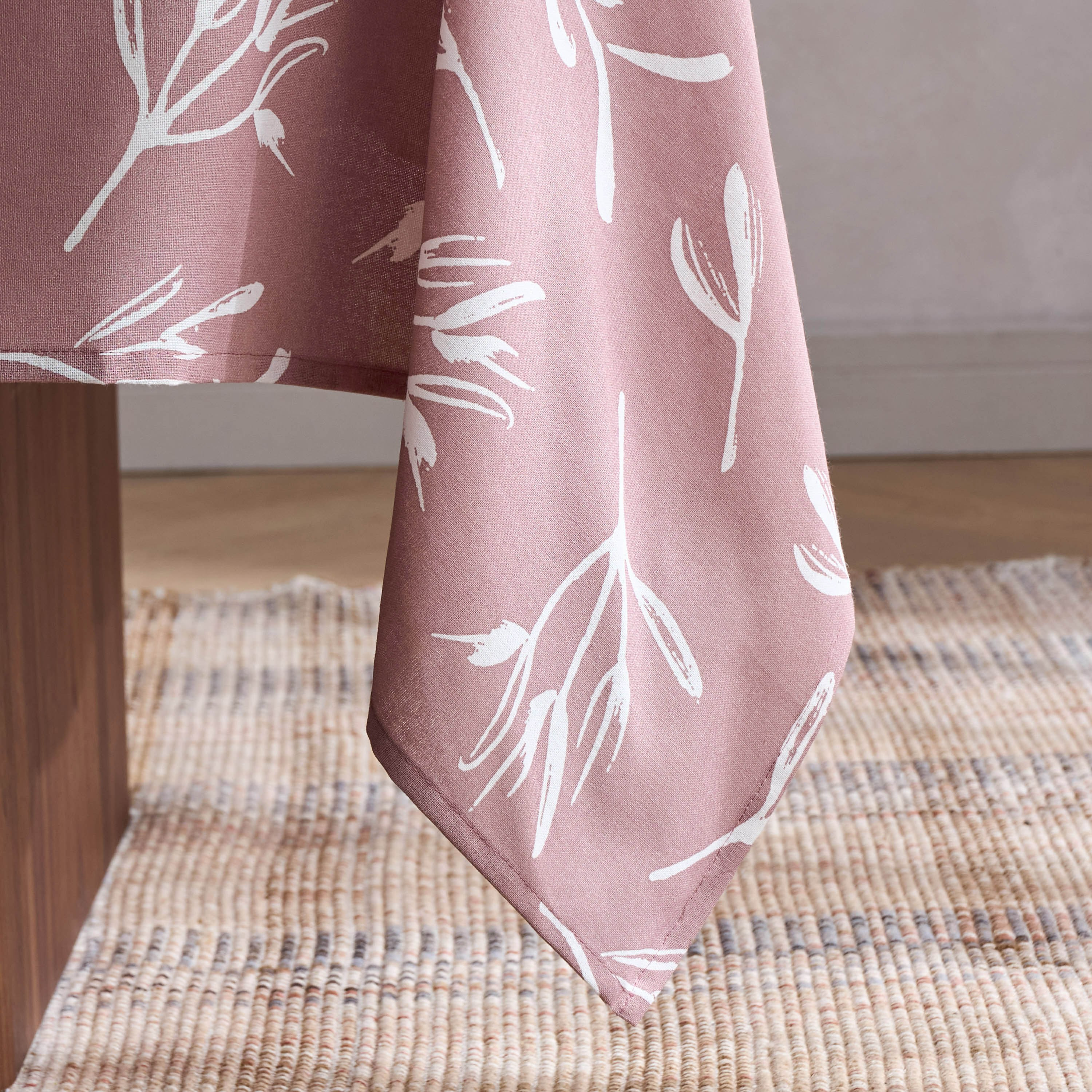 مفرش طاولة - جلوريا - 150x250 سم-household-dining-tablelinen-runnersandtablecovers-image-2
