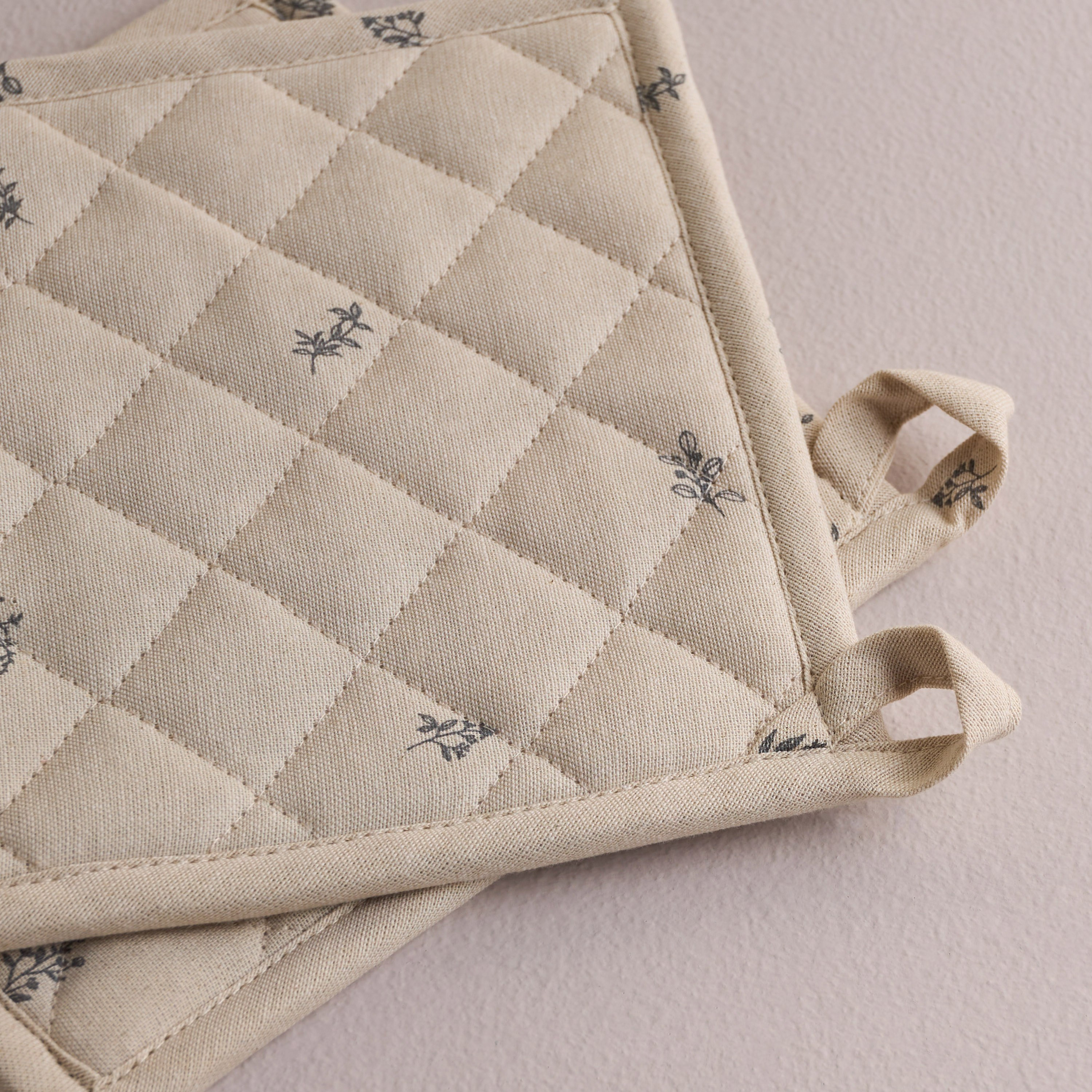 ماسك قدور - تيرا - طقم من قطعتين-household-kitchen-kitchenlinen-apronsmittsandpotholders-image-2