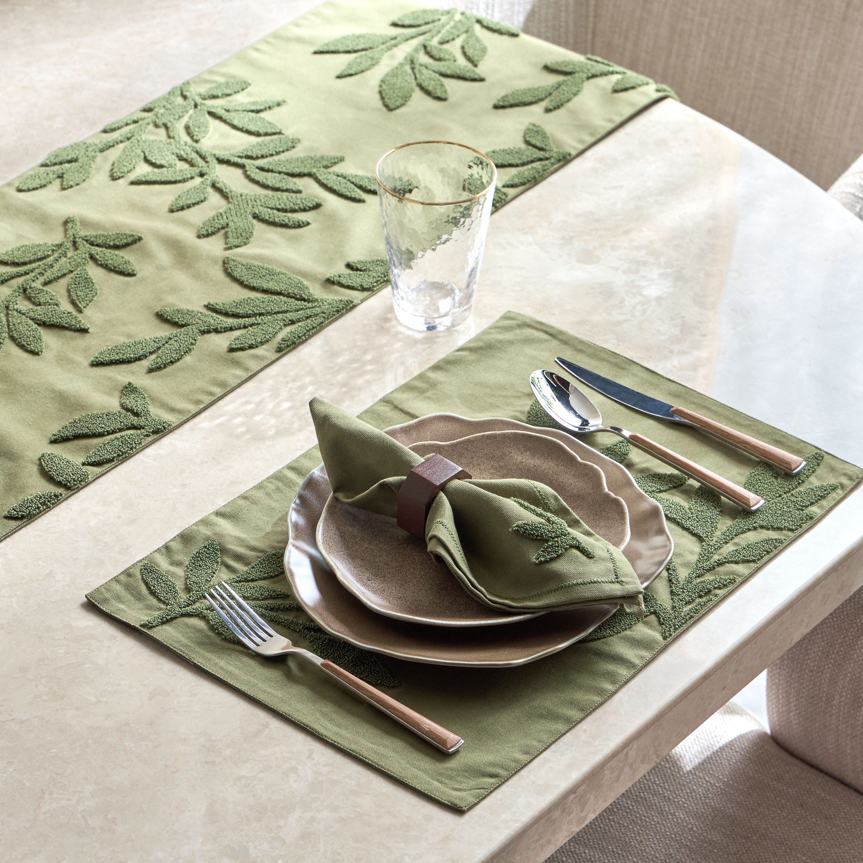 Natura Table Runner - 30x180 cm-household-dining-tablelinen-runnersandtablecovers-image-4