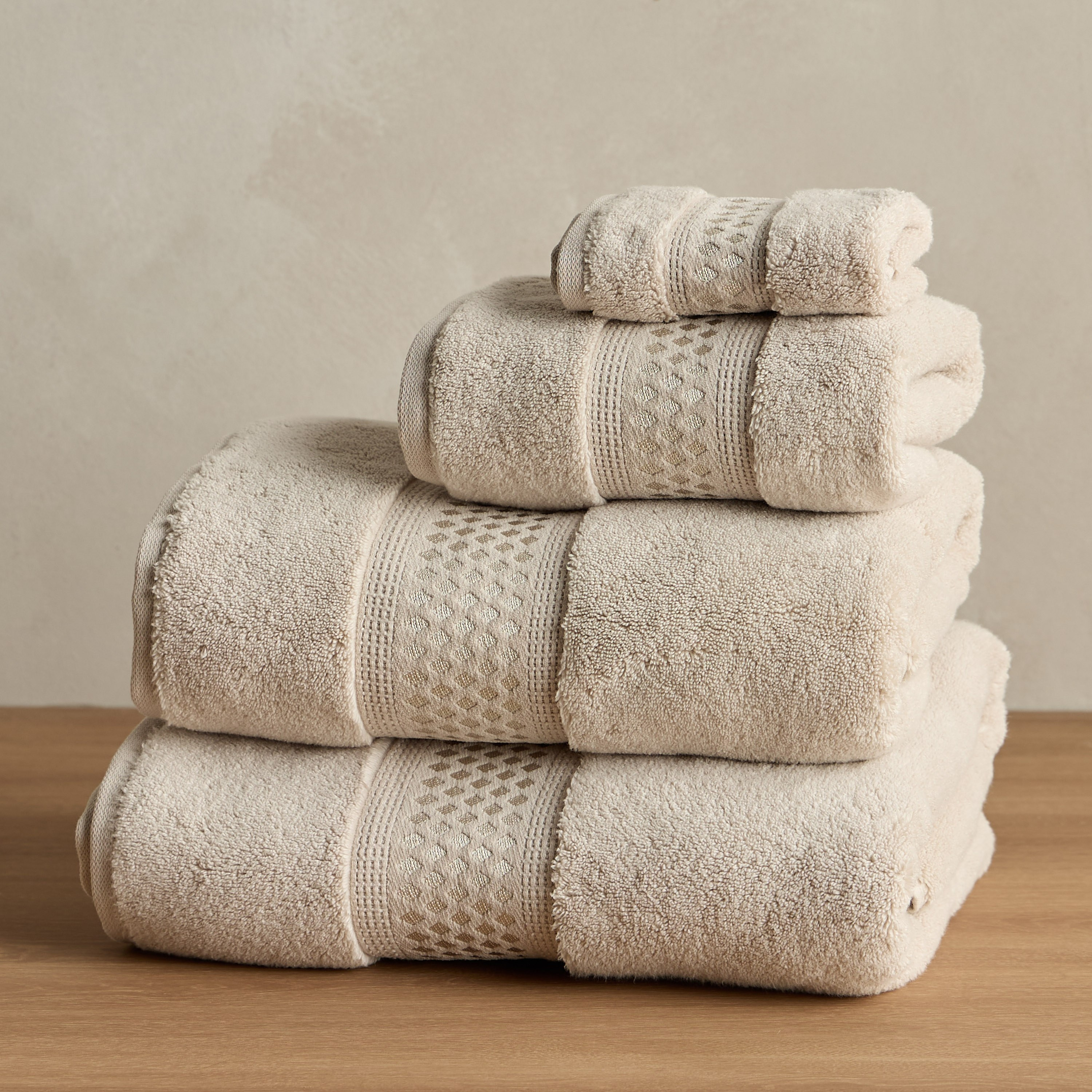 The White Studio Genova 4-Piece 750 GSM Turkish Cotton Fingertip Towel Set - 30x30 cm-household-bathandlaundry-bathlinen-towels-image-4