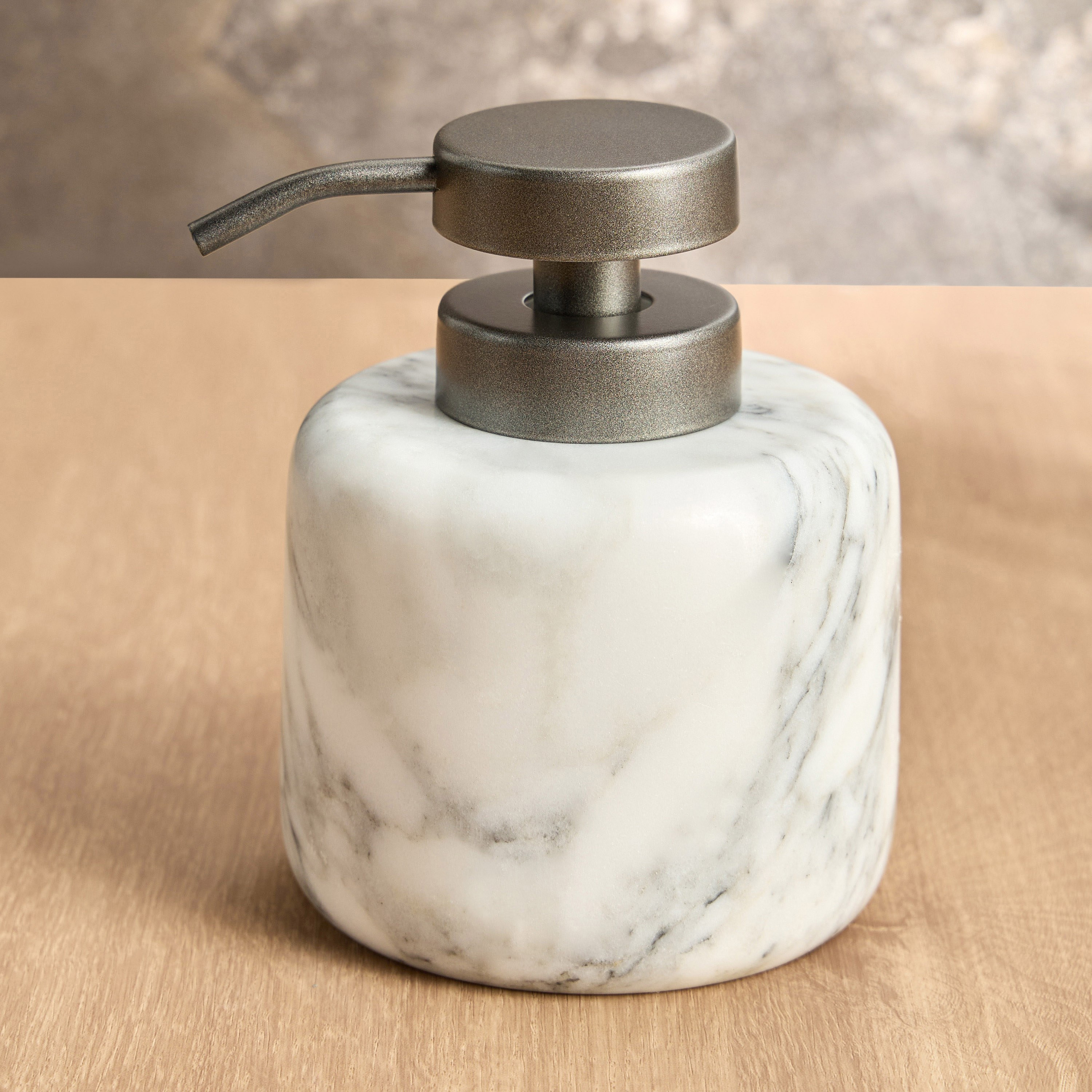 موزع صابون سائل - أرابيسكاتو من ذا وايت ستوديو-household-bathandlaundry-bathaccessories-soapdishesanddispensers-image-1